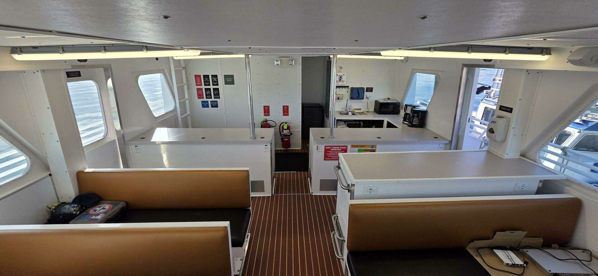 1986 Gulf Craft Passenger - Image 22