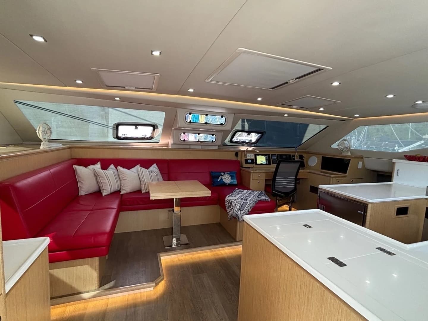 2022 Seawind 1600 - Image 13