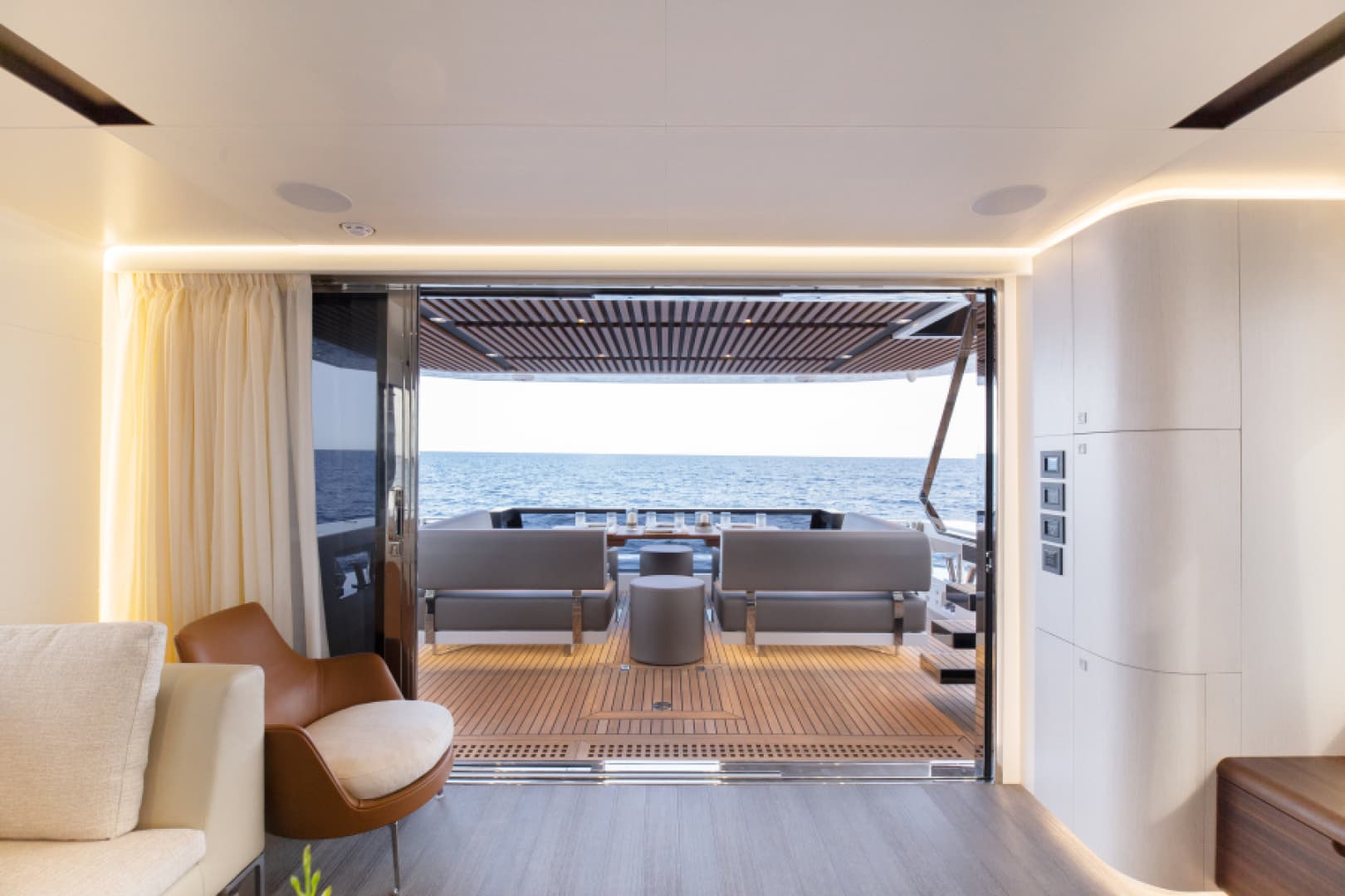 2024 Astondoa AS8 Flybridge - Image 17
