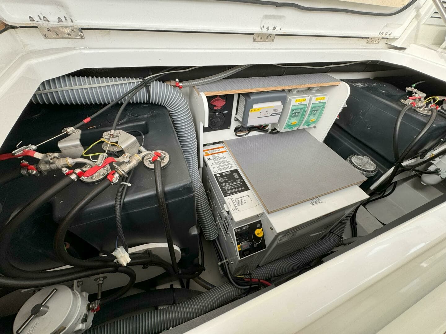 2021 Beneteau Gran Turismo 40 - Image 15