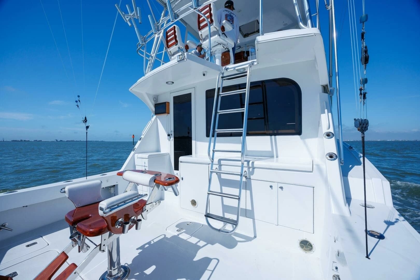 2002 Hatteras 50 Convertible - Image 25