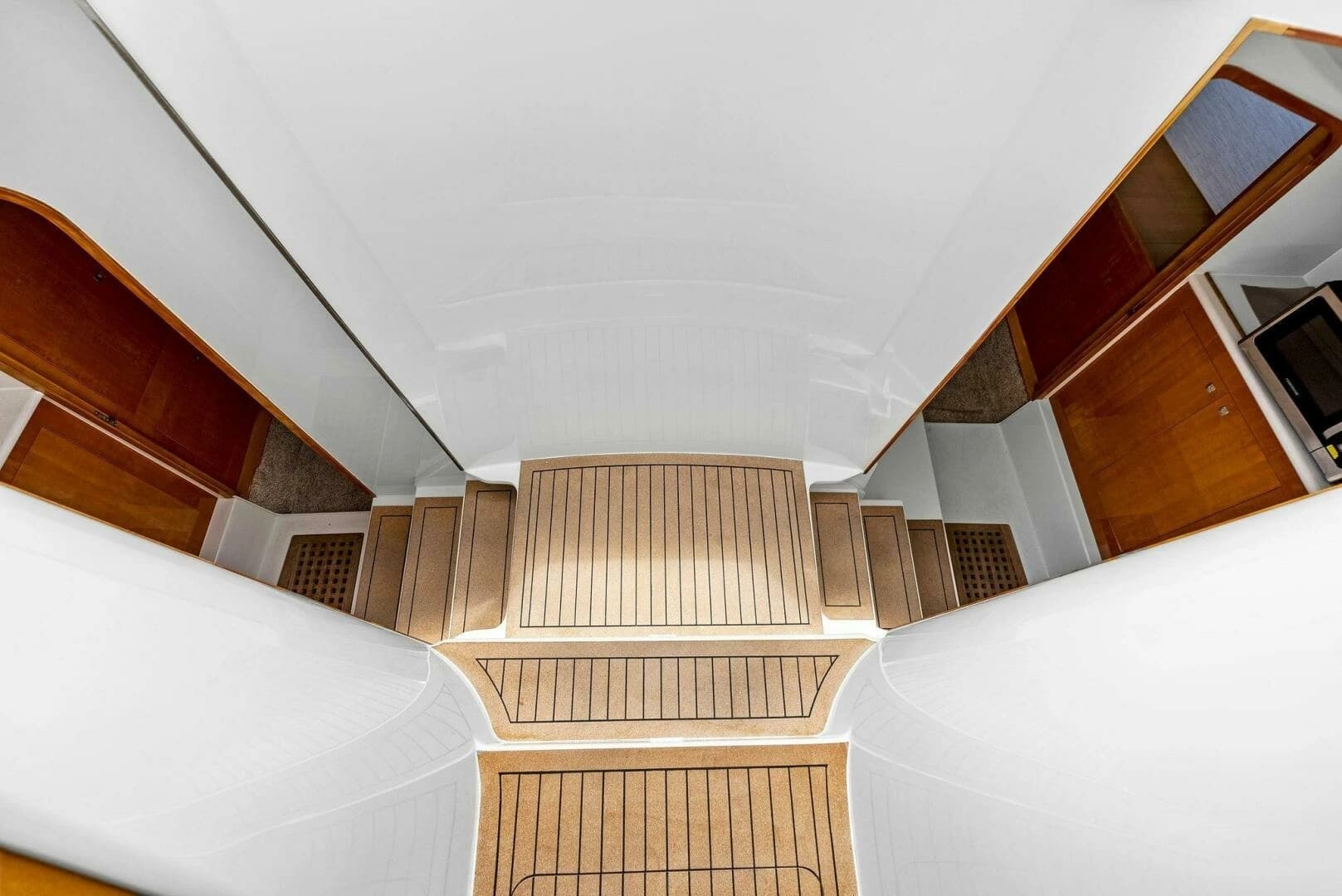 2020 Calcutta 480 Catamaran - Image 14
