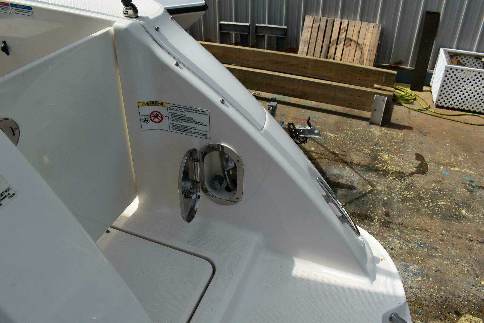 2011 Sea Ray 310 Sundancer - Image 11