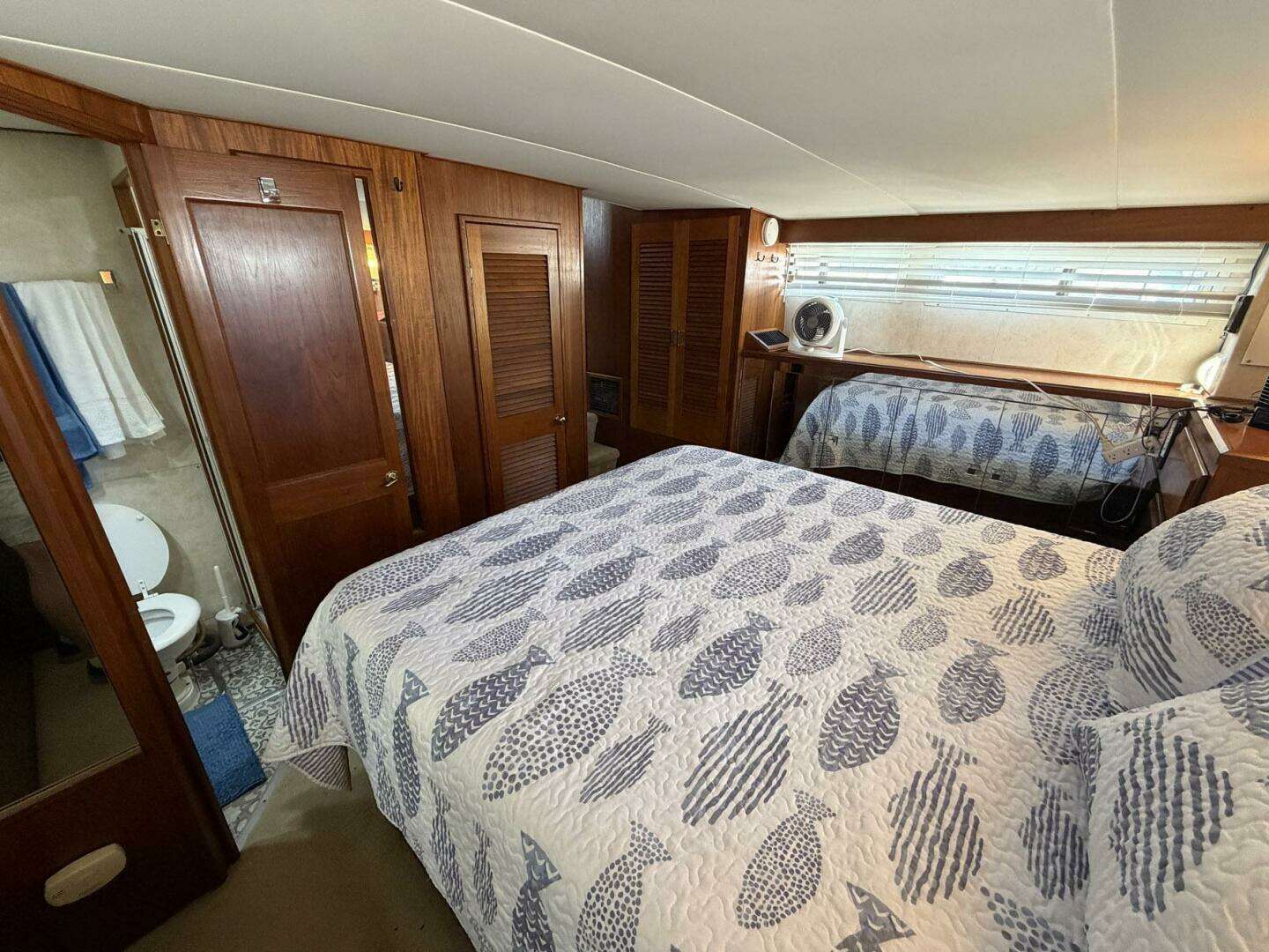 1987 Viking 44 Motor Yacht - Image 56