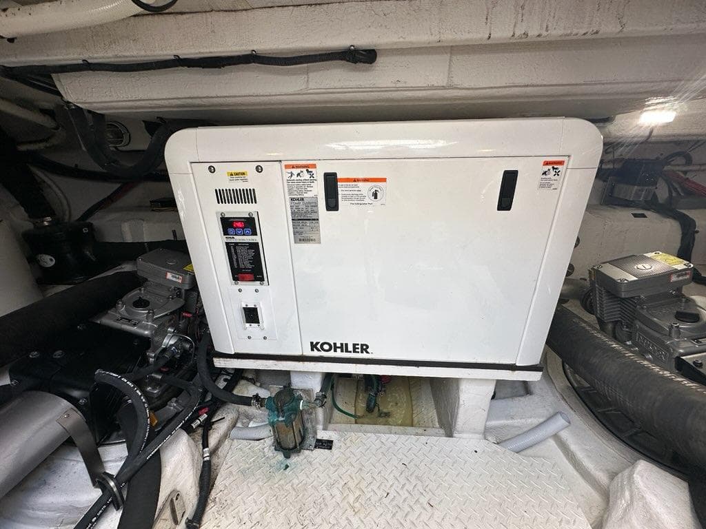 2015 Cruisers Yachts 45 Cantius - 57