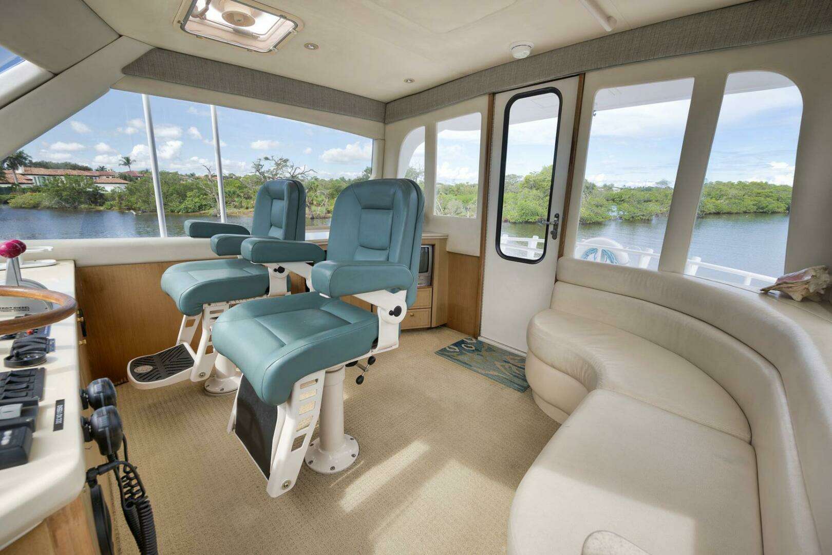 2004 Ocean Yachts 57 Enclosed Bridge Convertible - Image 27