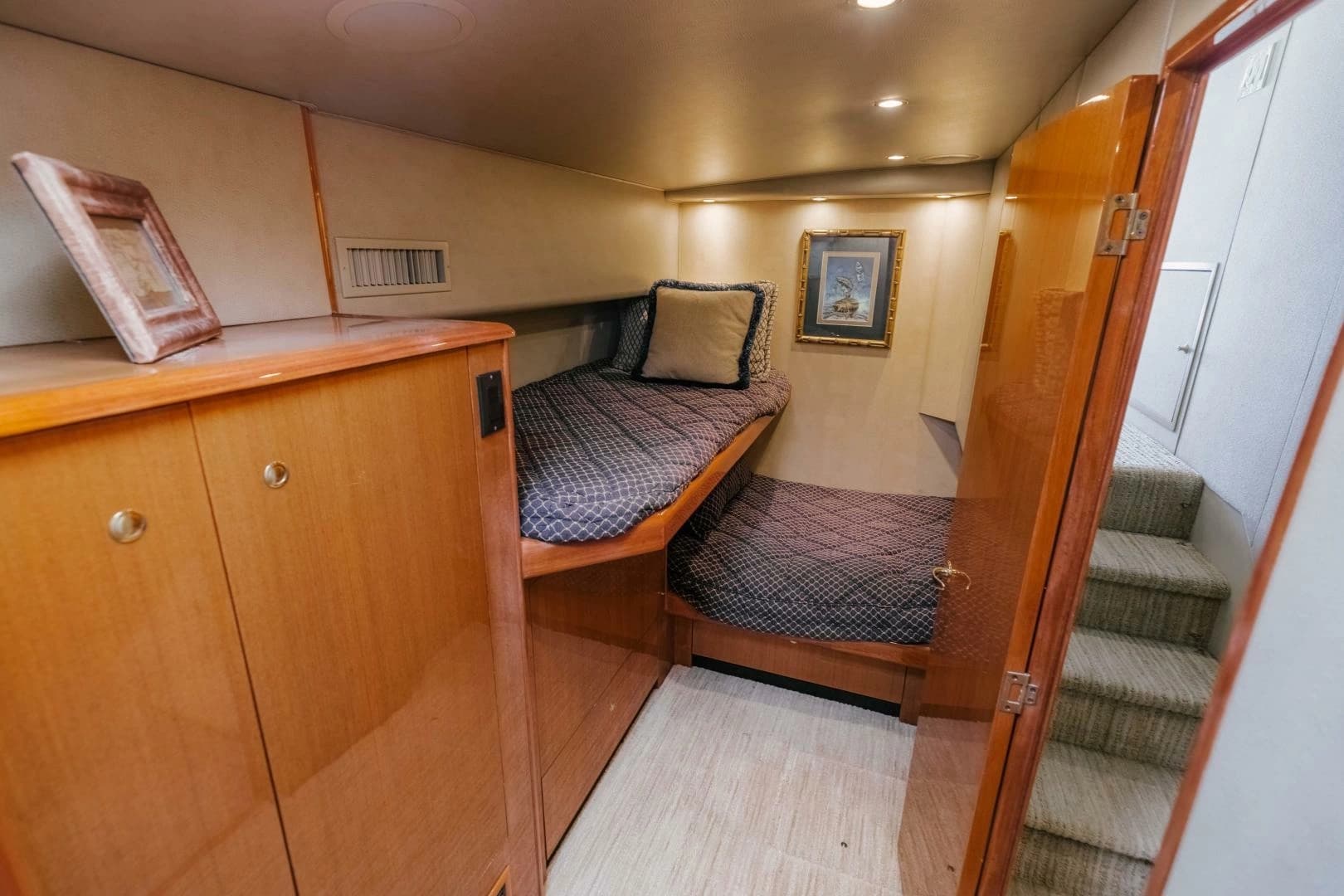 2003 Viking 56 Convertible - Image 44