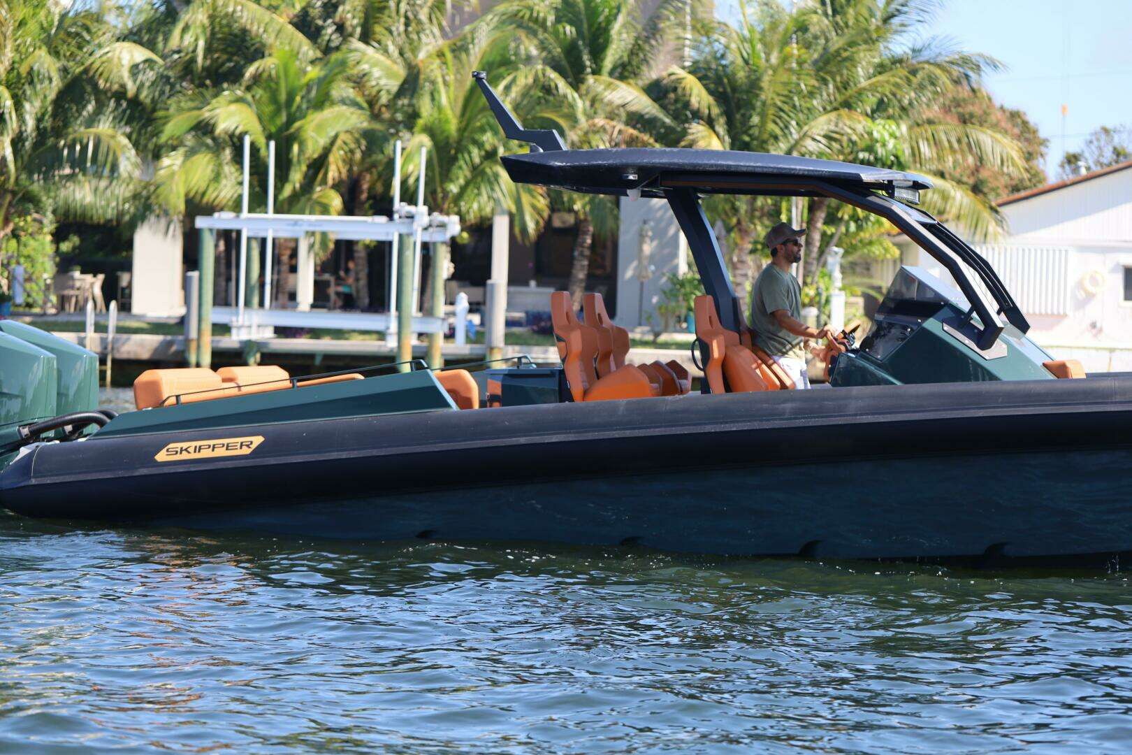 2025 Skipper Green Hull / Camel Upholstery - Image 8