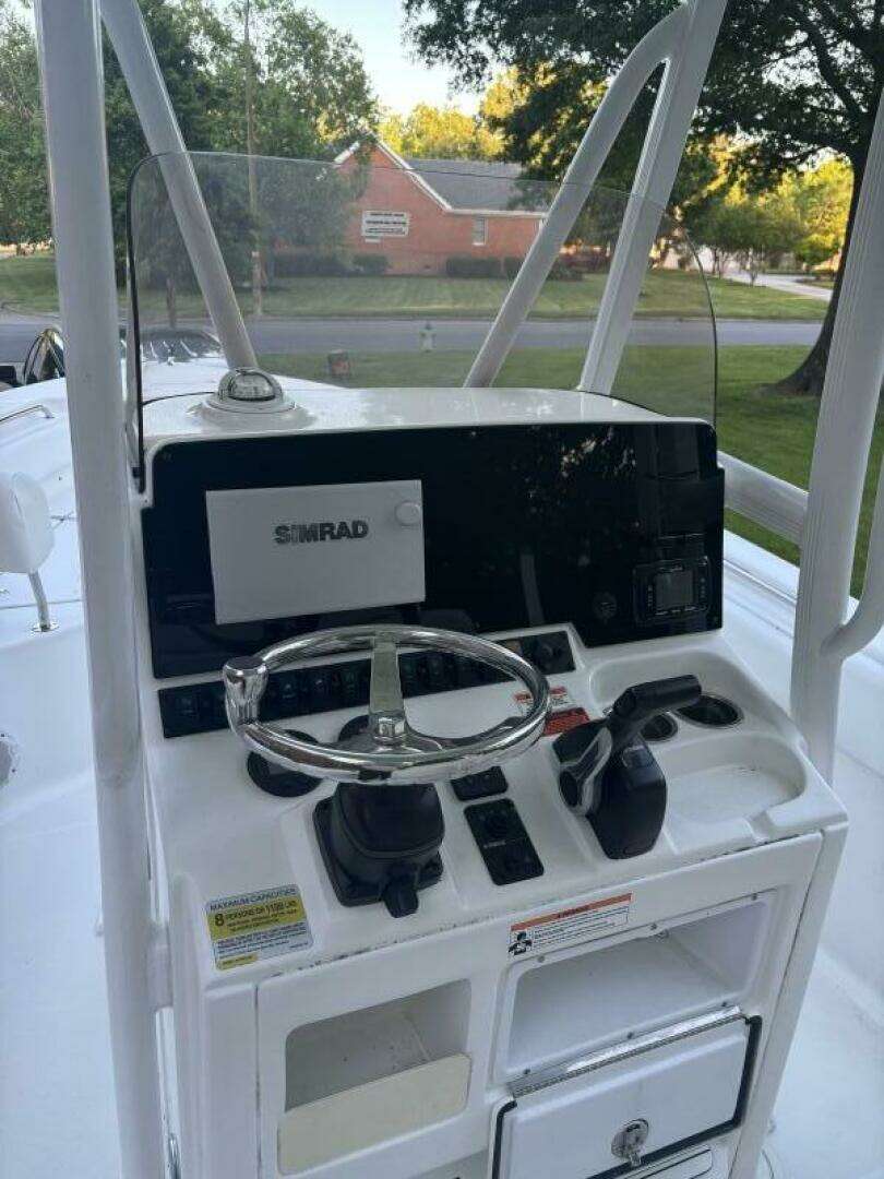 2017 Sea Hunt 225 Ultra - Image 15
