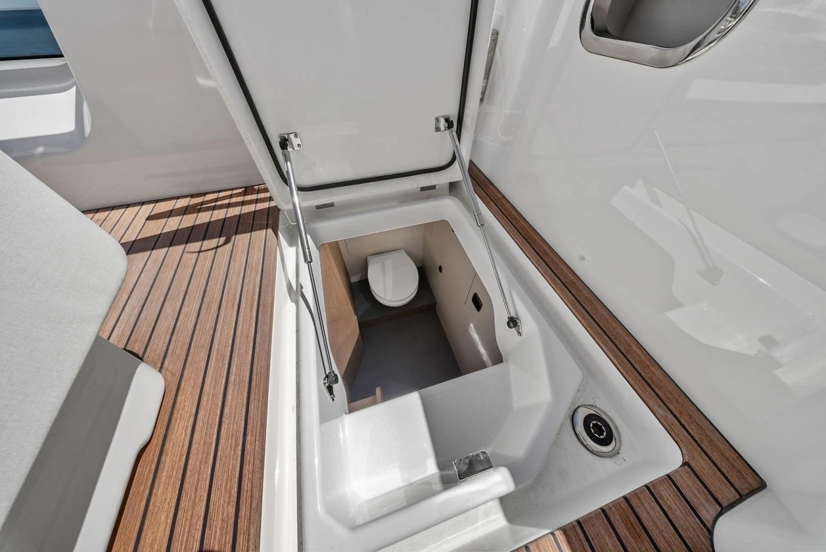 2026 Prestige F5.7 - Image 45