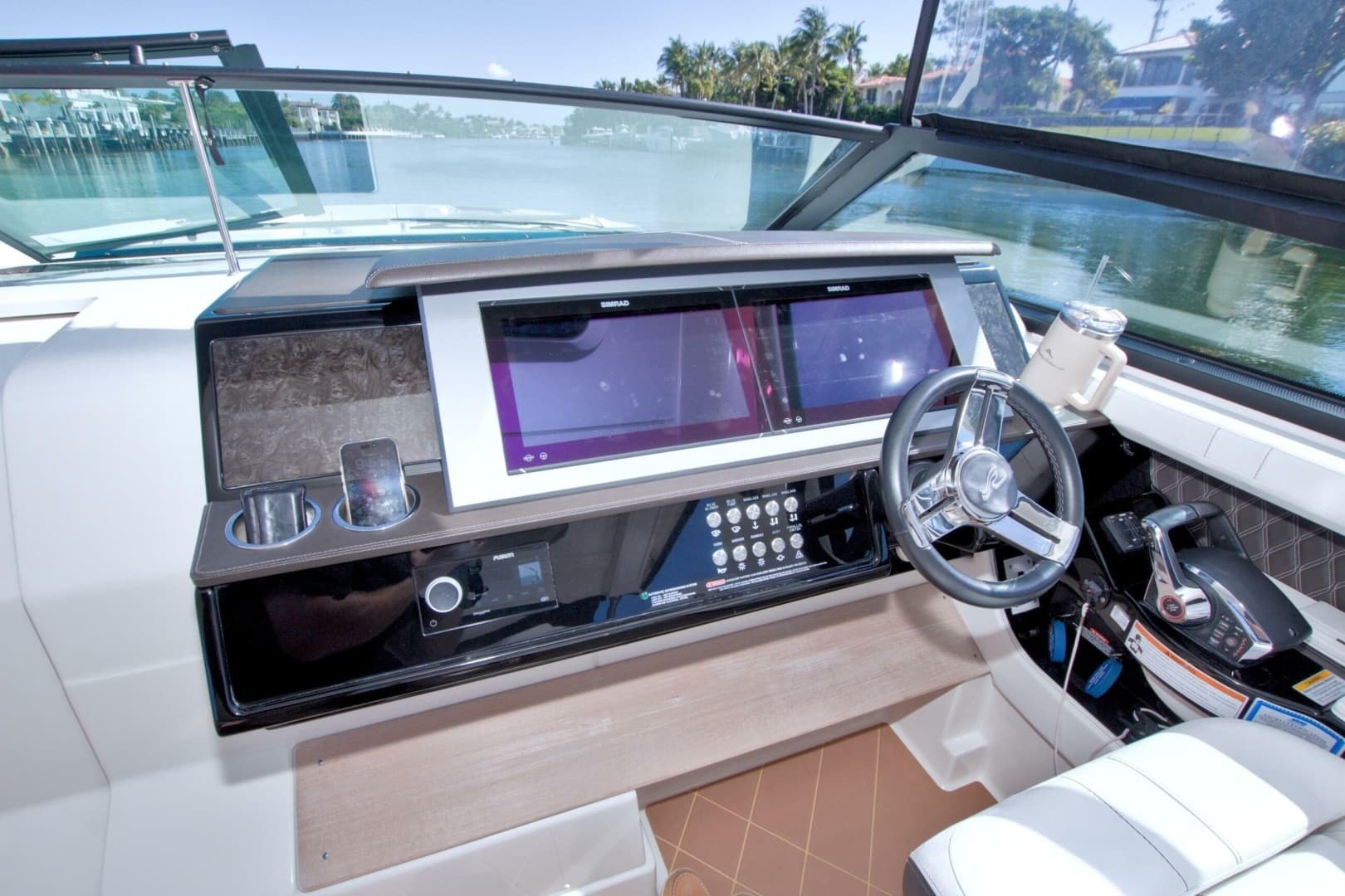 2021 Sea Ray SLX 400 Outboard - Image 32