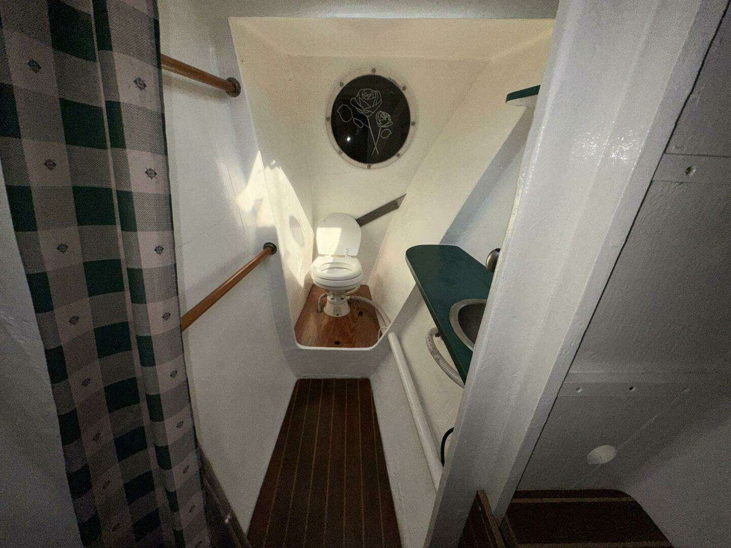 1993 Russell Yachts Crowther - Image 20