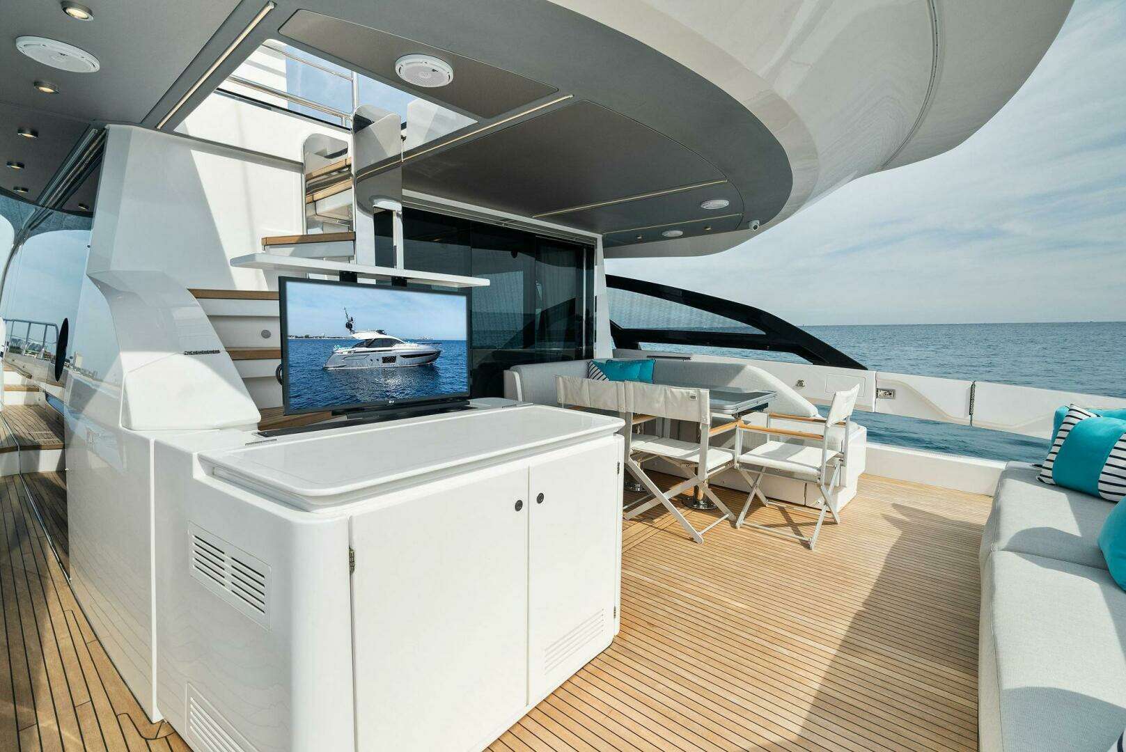 2022 Azimut S8 - Image 8