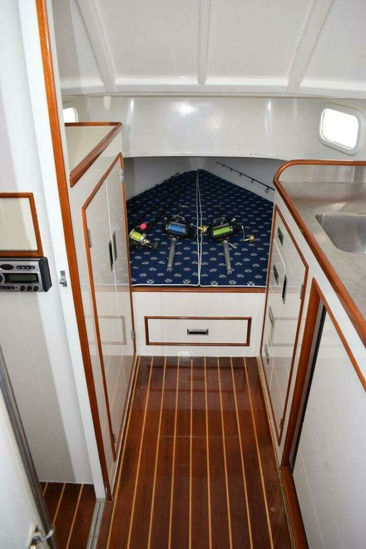 1988 Rybovich Express Walkaround - Image 10