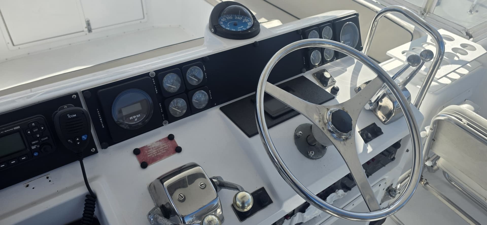 1989 Hatteras 52 Convertible - Image 39