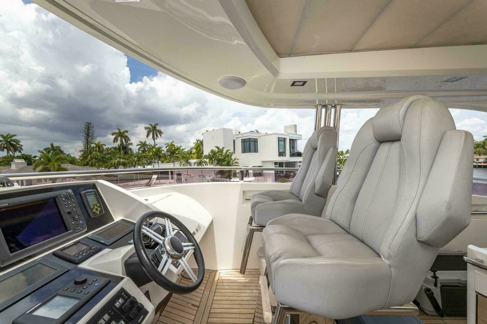 2012 Princess 32M - Image 54
