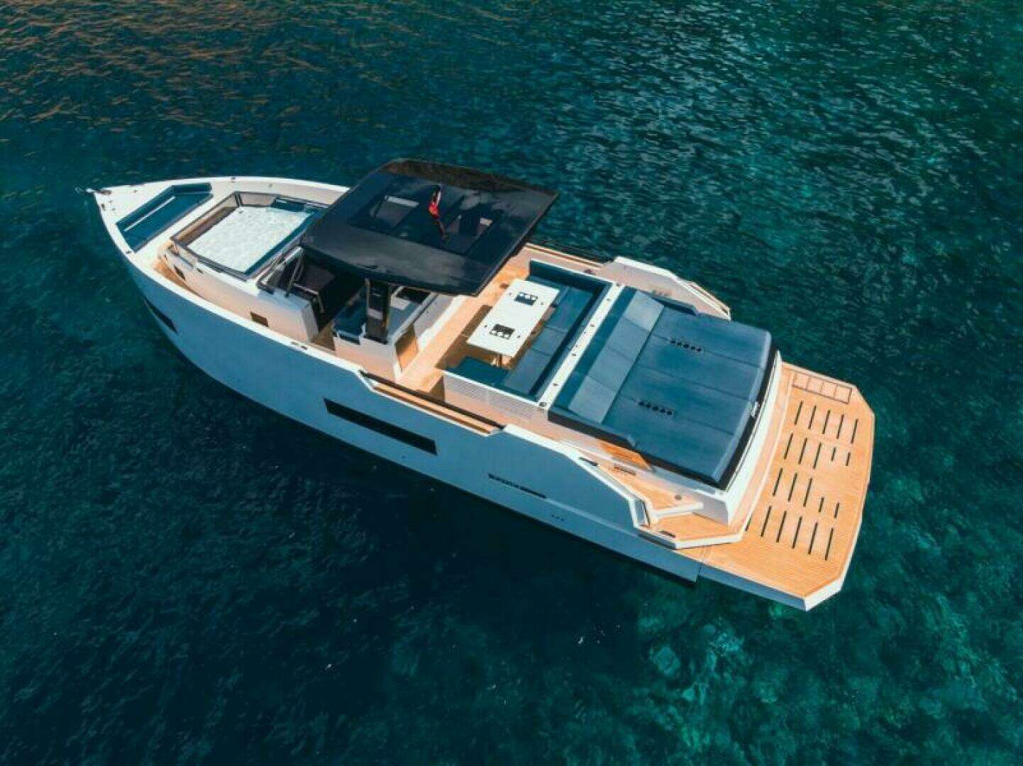 2026 De Antonio Yachts 50 Open - Image 13