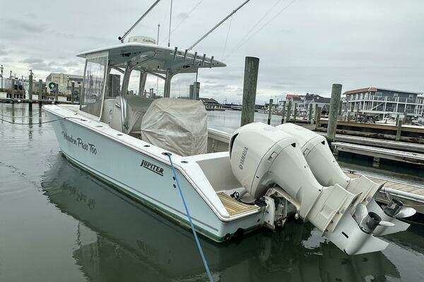 2013 Jupiter Center Console