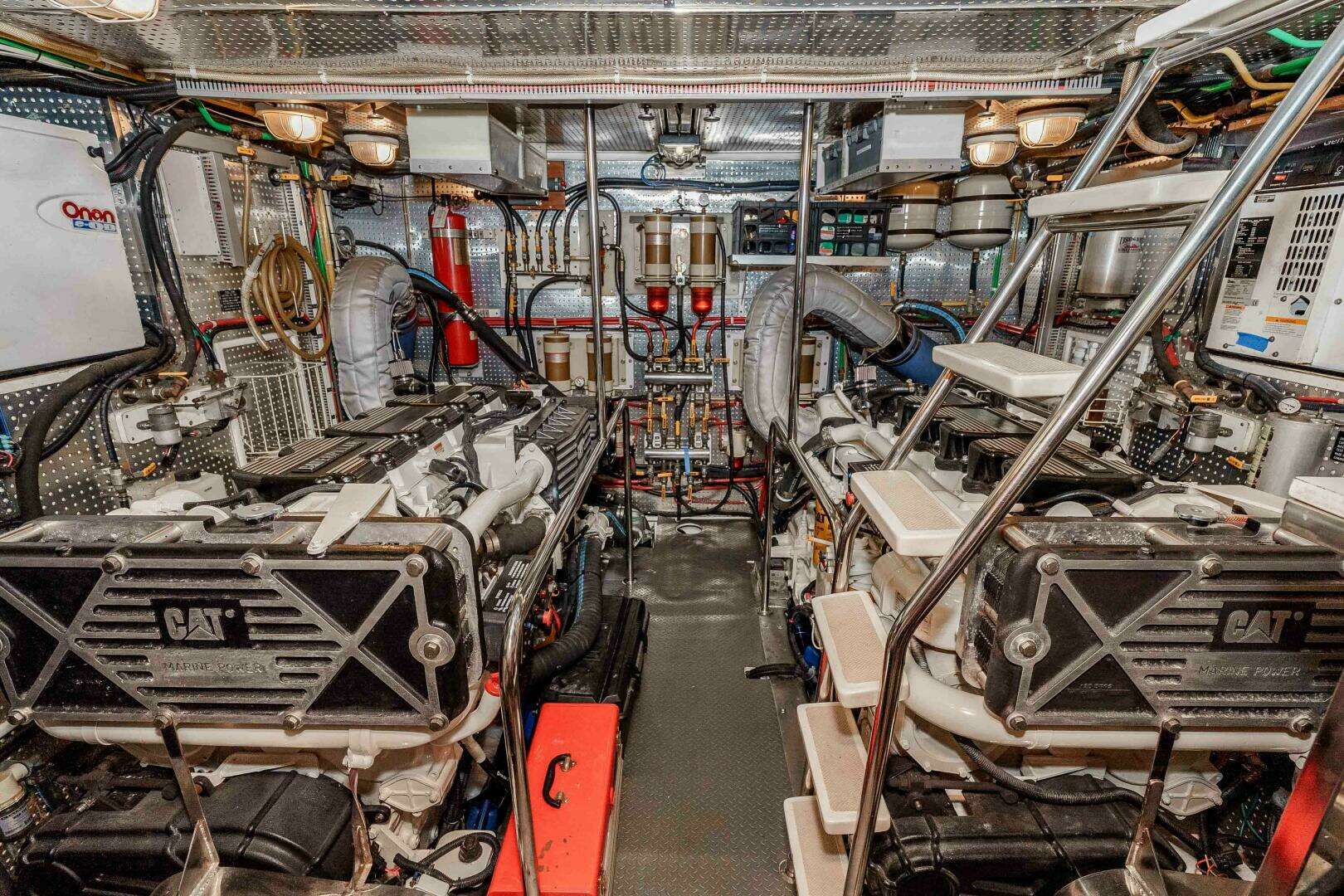 2000 Offshore Yachts Flushdeck - Image 44
