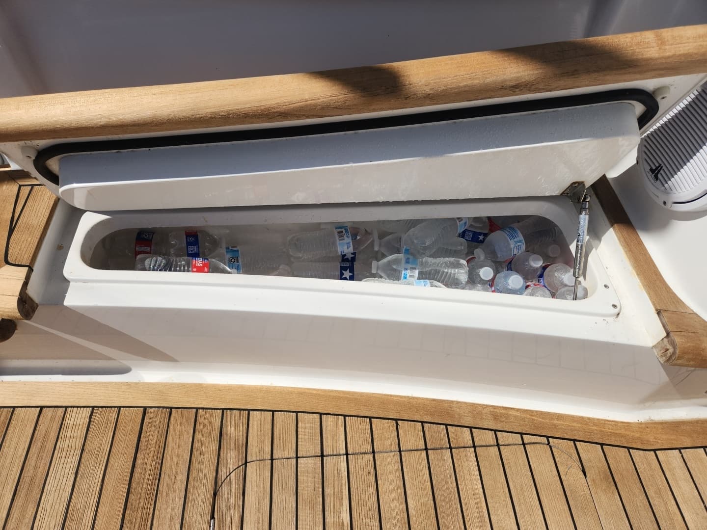 2018 Viking 48 Sport Tower - Image 39