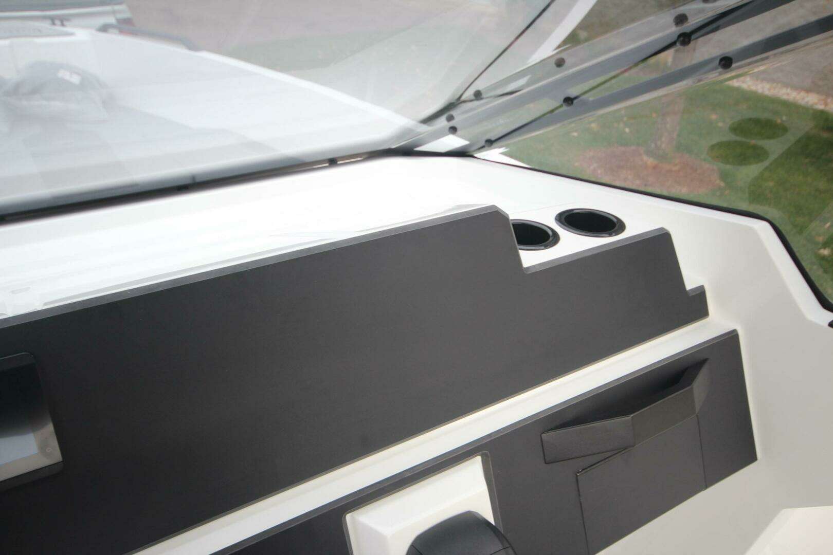 2026 Iron 767 T-Top - Image 23