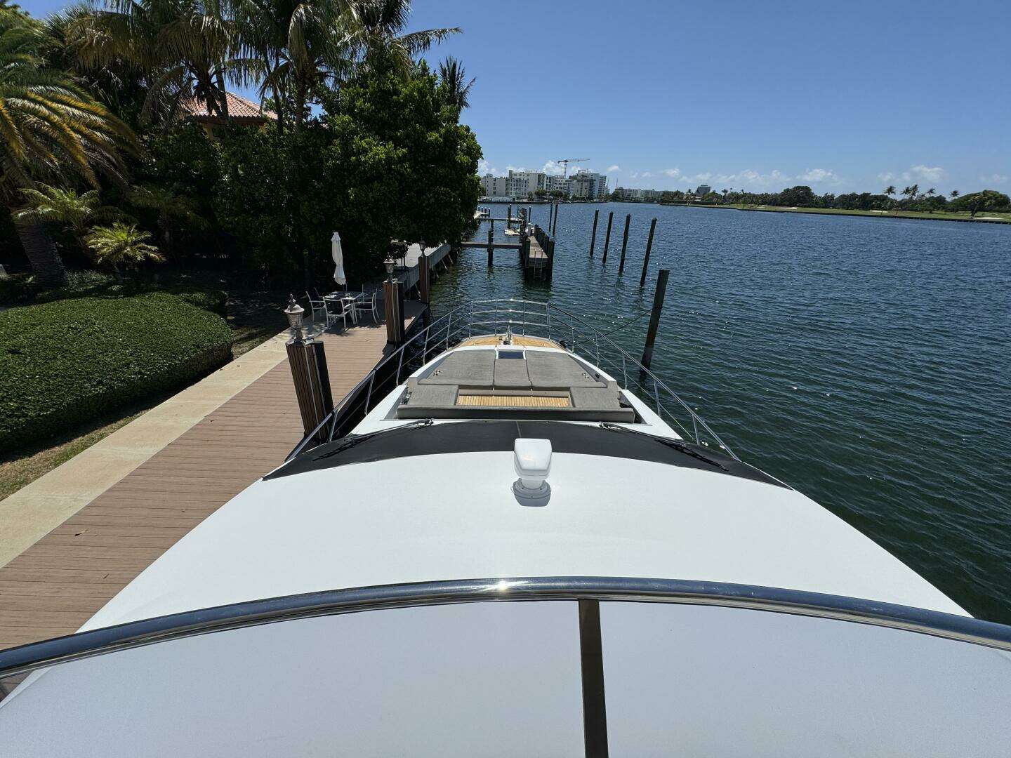 2018 Azimut 66 Flybridge - Image 14
