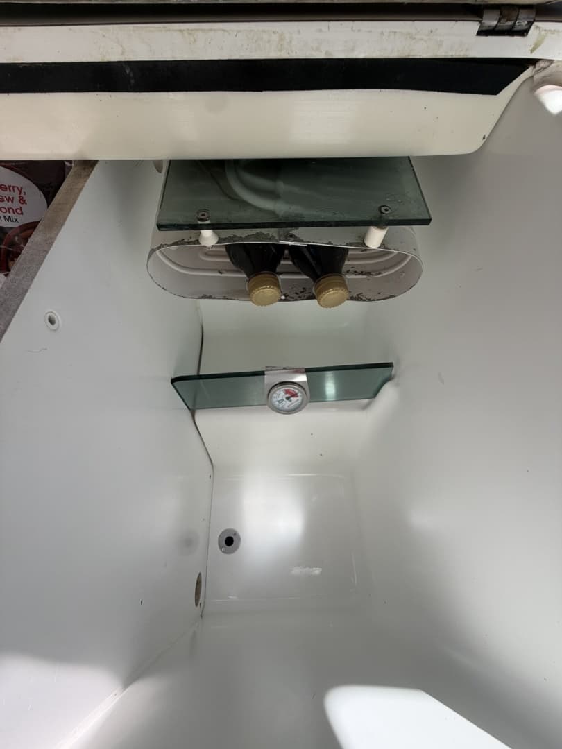 2006 Beneteau 423 - Image 101