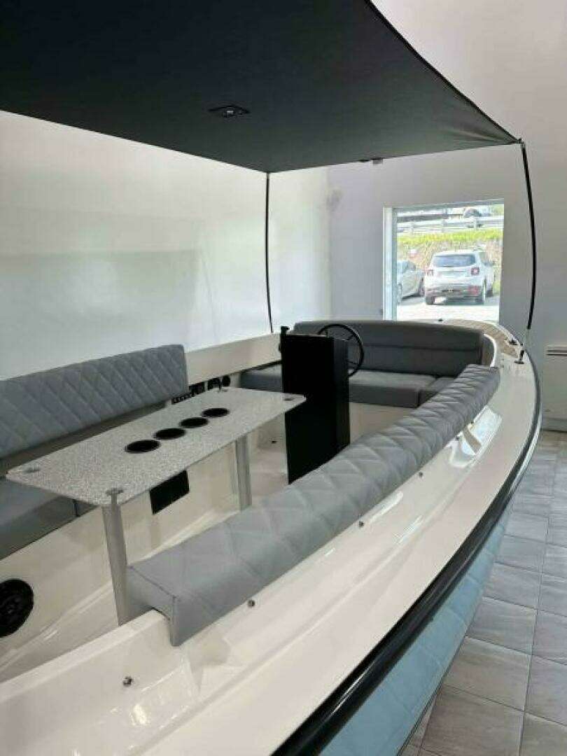 2023 Vision Fantail 217 - Image 5