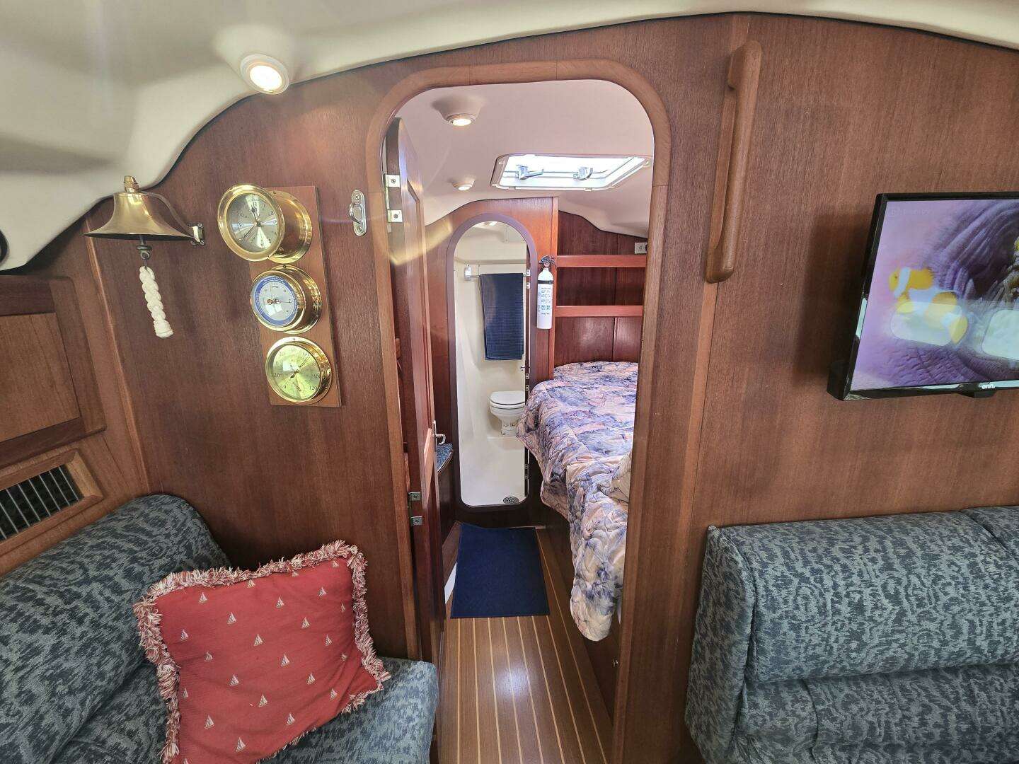 1998 Hunter 410 - Image 42