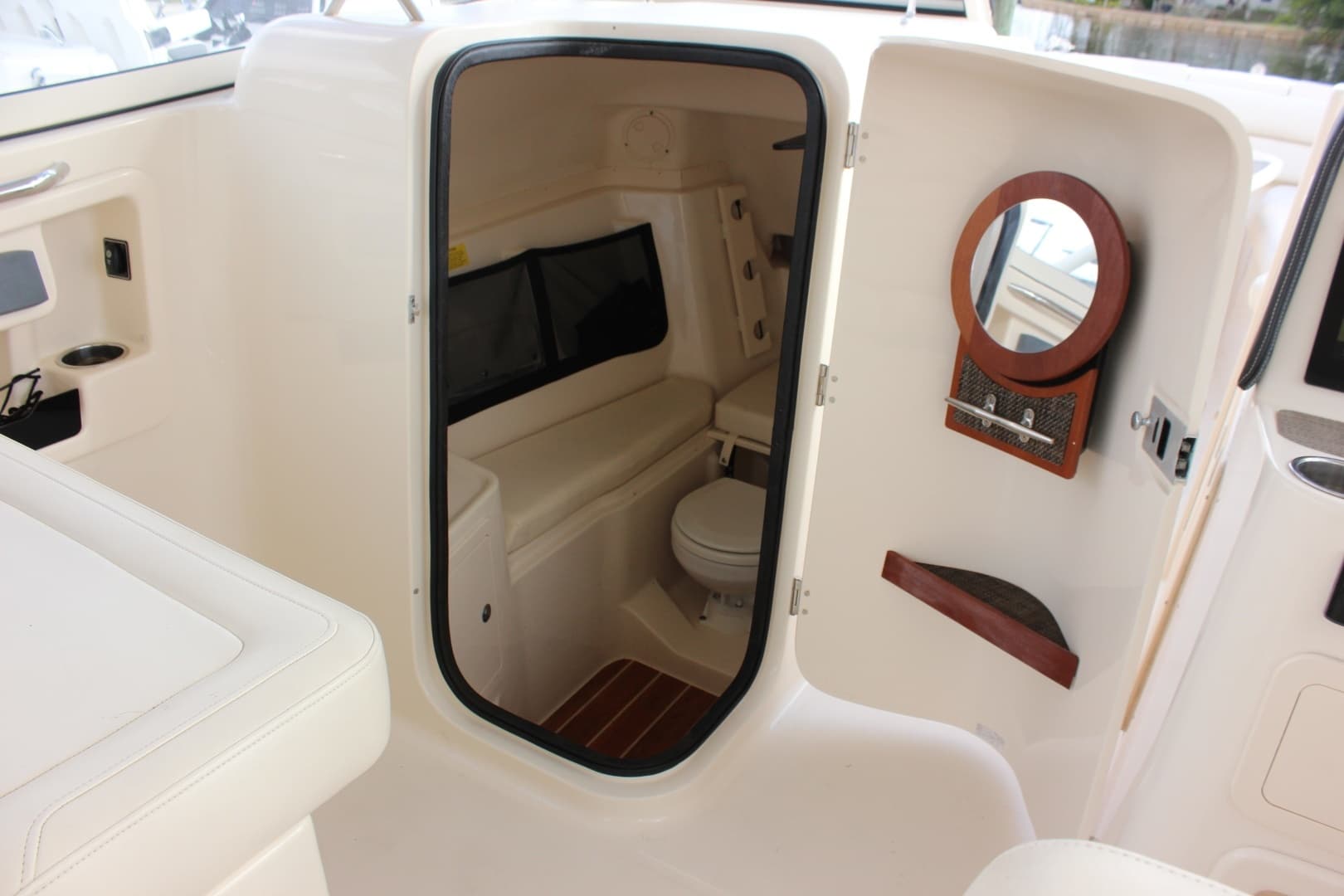 2019 Grady-White — - Image 25