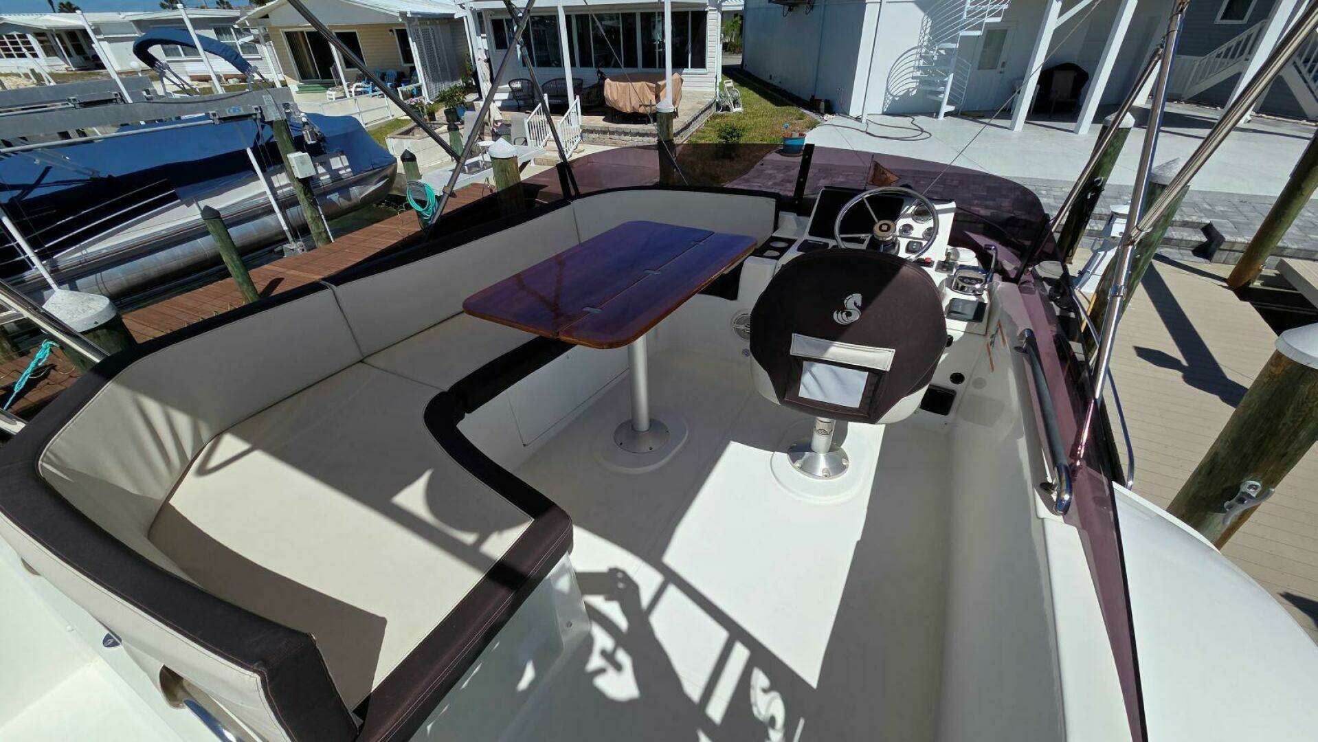 2019 Beneteau Swift Trawler 35 - Image 4