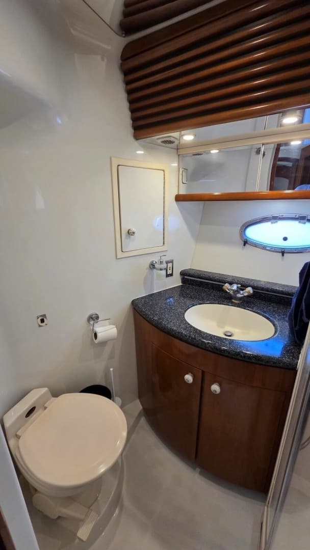 2000 Carver 450 Voyager Pilothouse - Image 36
