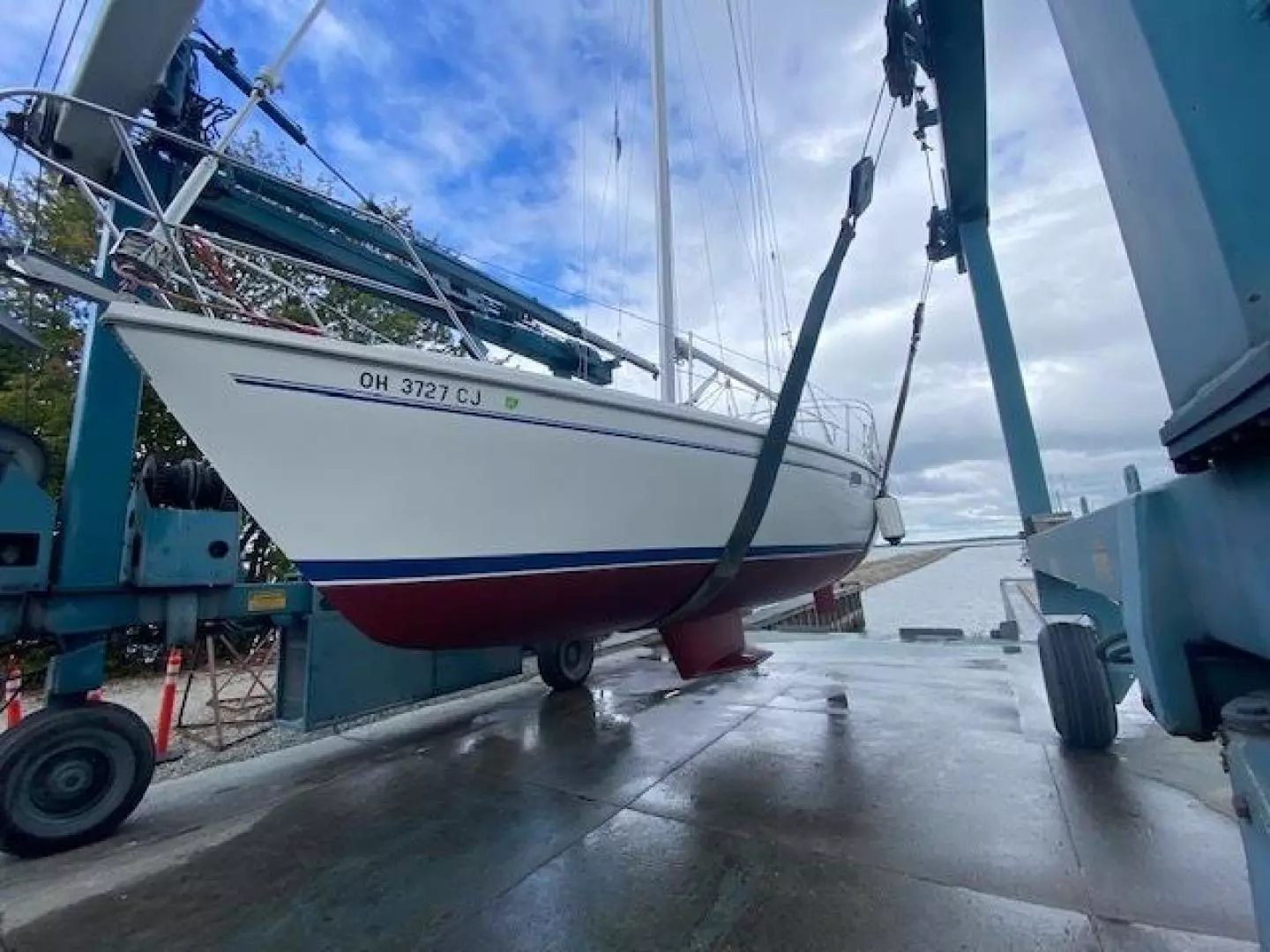 1999 Catalina 36 MK II - Image 2