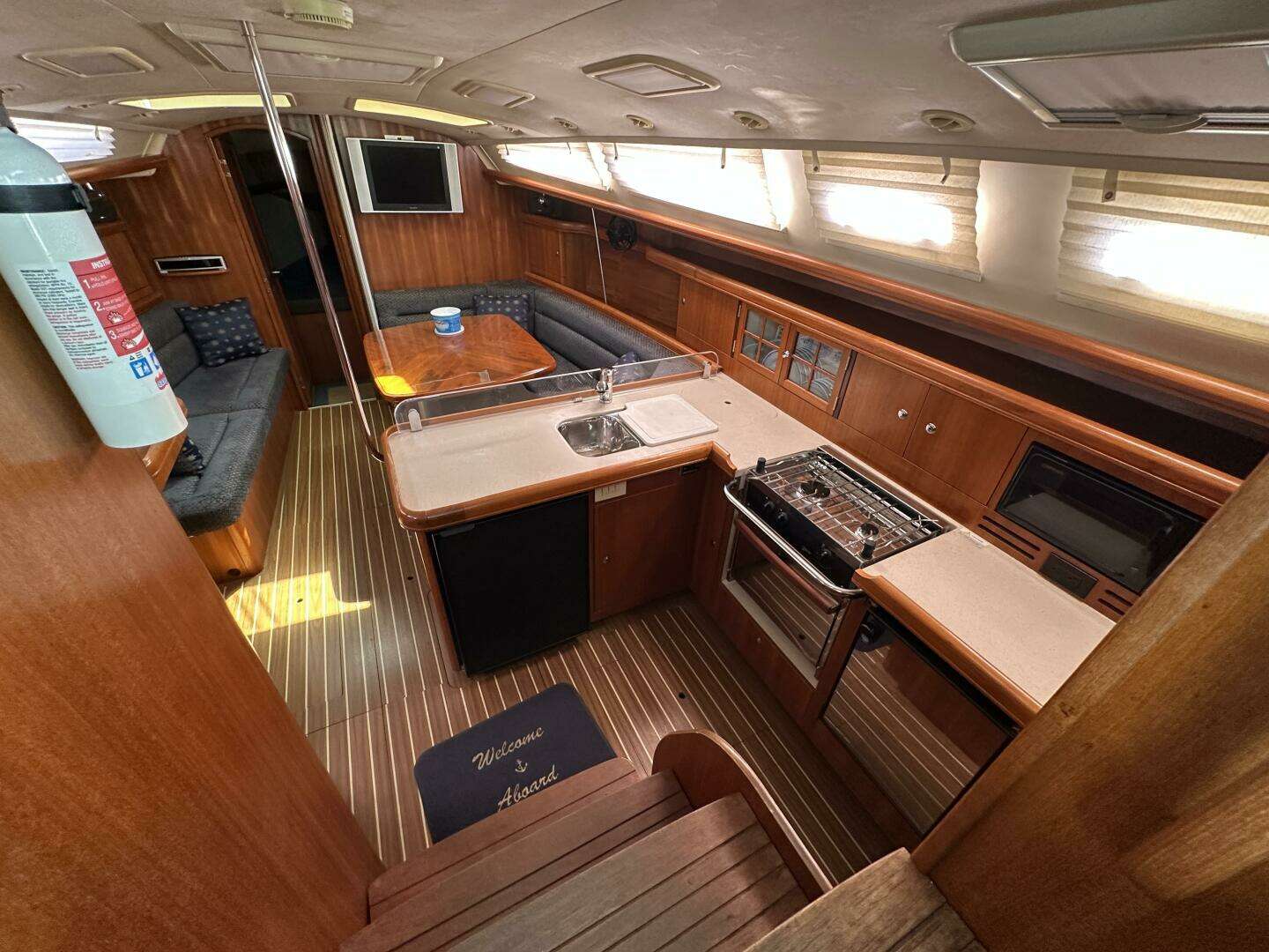 2006 Hunter 38 - Image 20