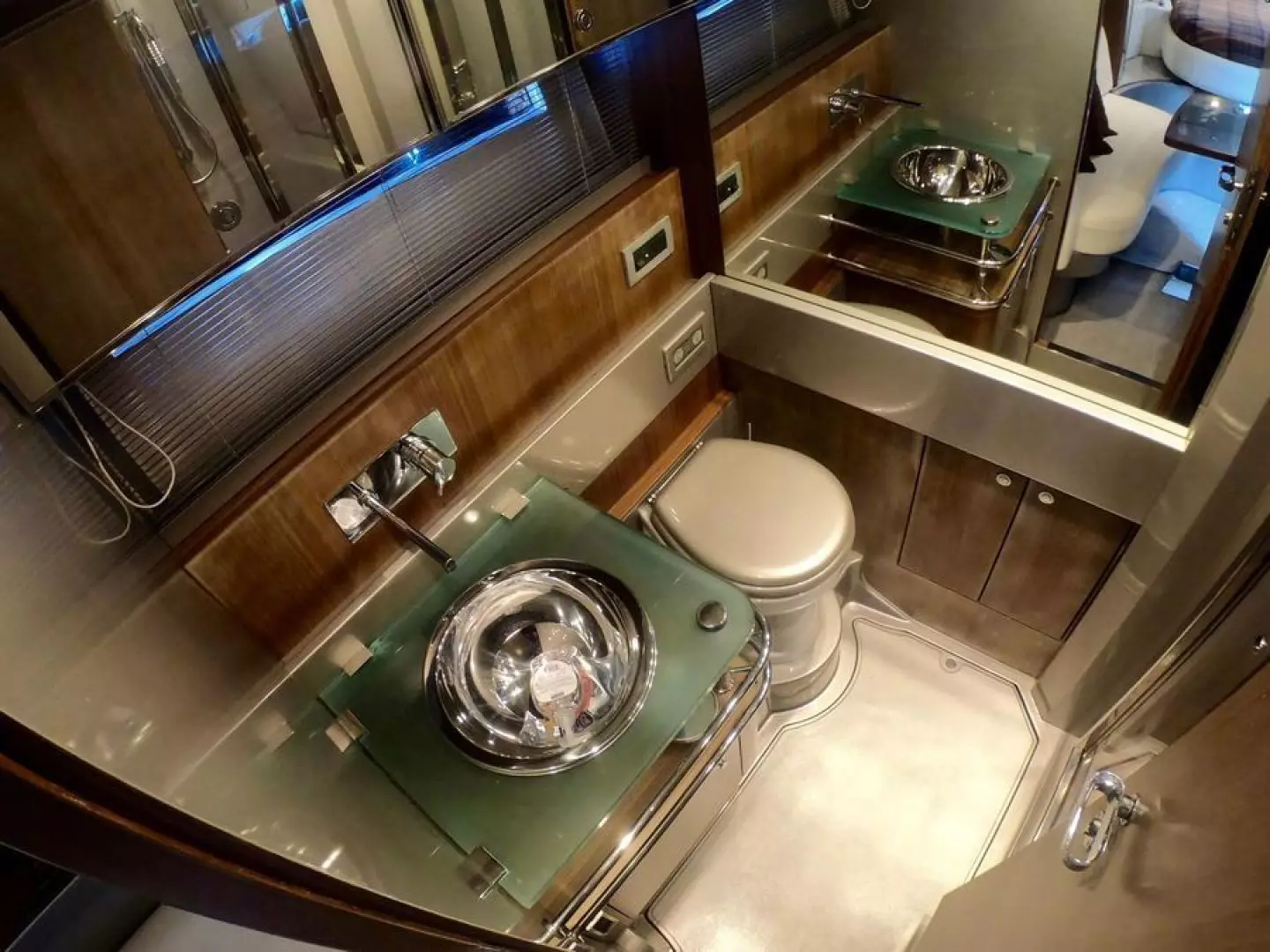 2006 Riva Rivarama - Image 33