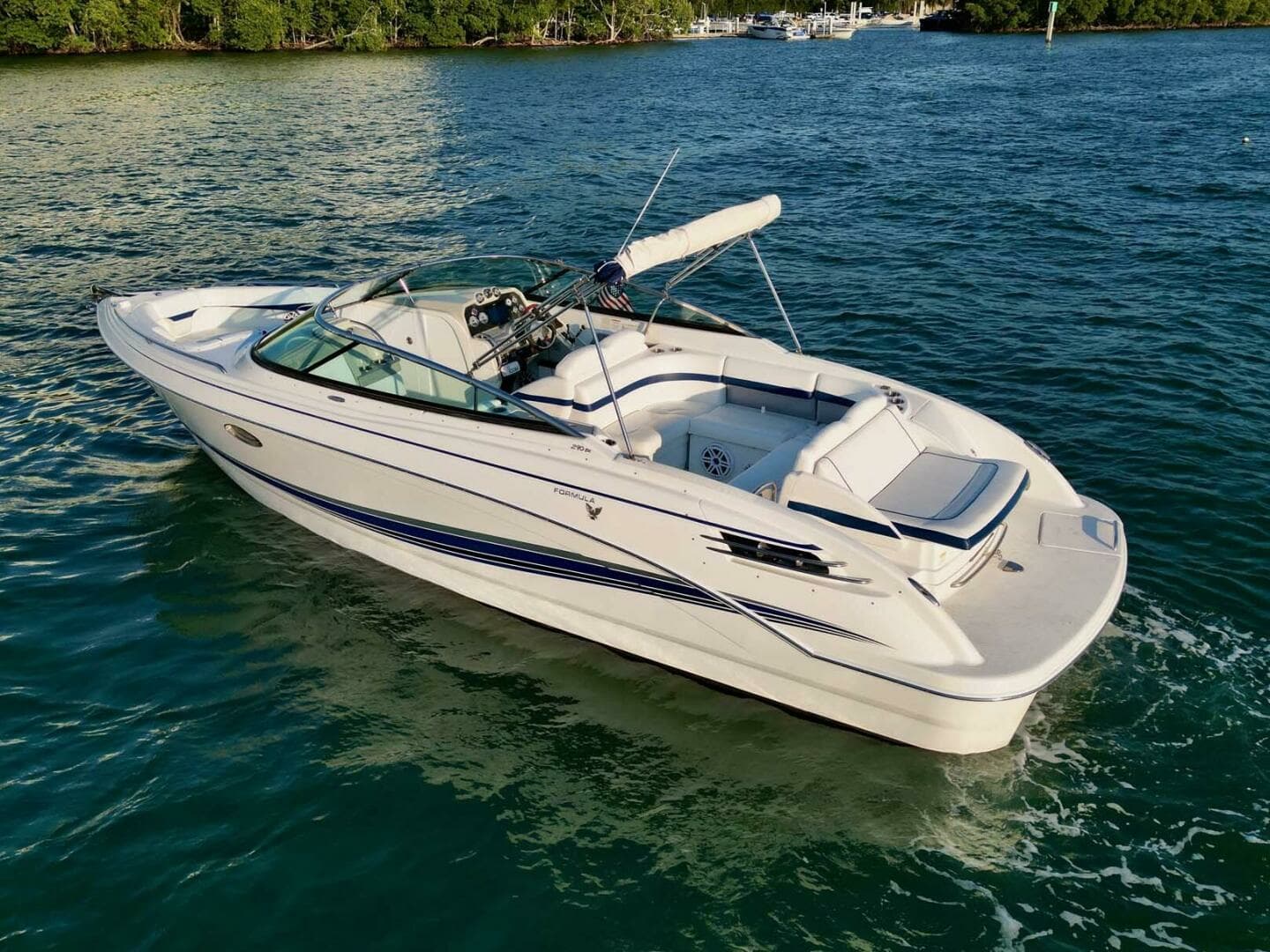 2012 Formula 290 Bowrider - Image 23
