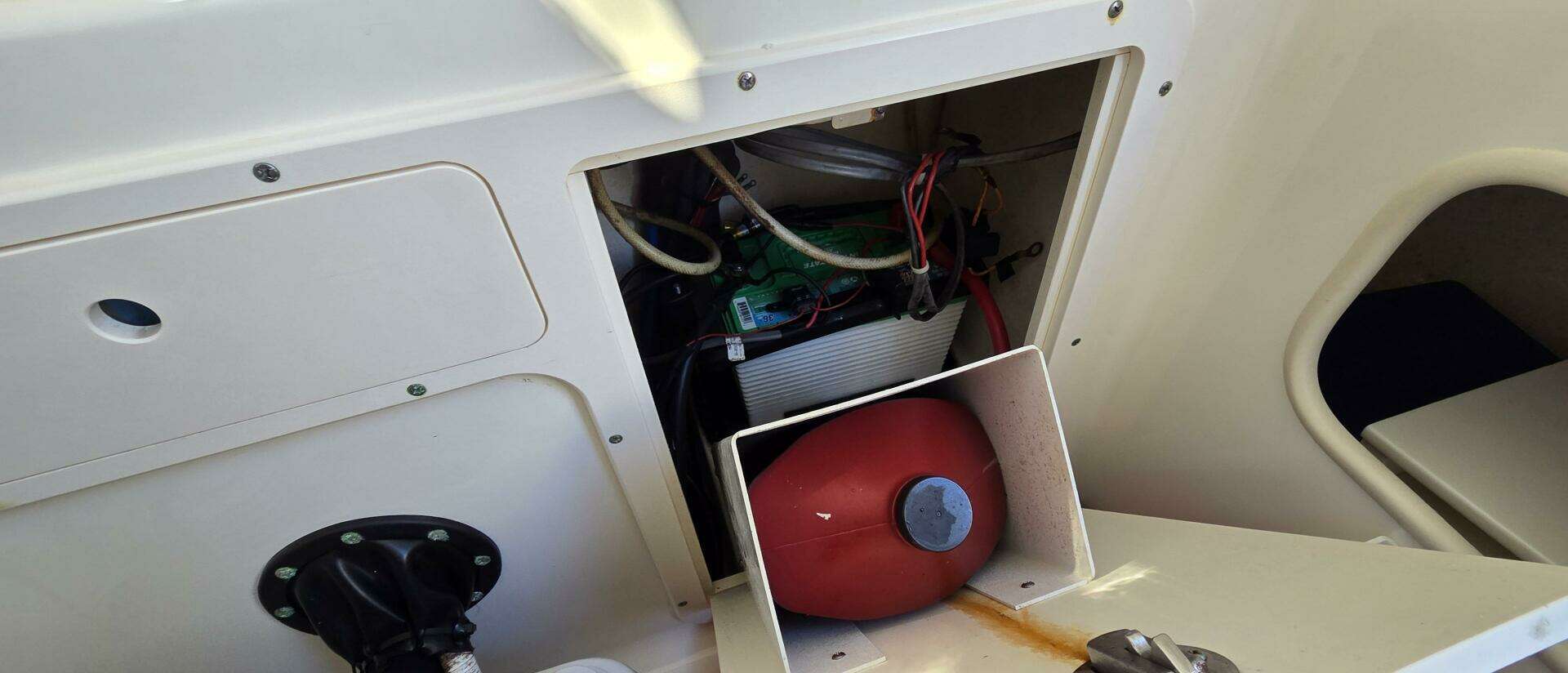 2006 Boston Whaler 270 Outrage - Image 15