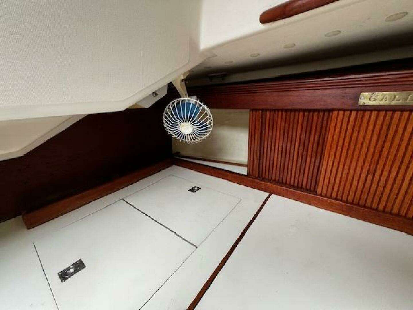 1987 Sabre 34 Mark II - Image 80