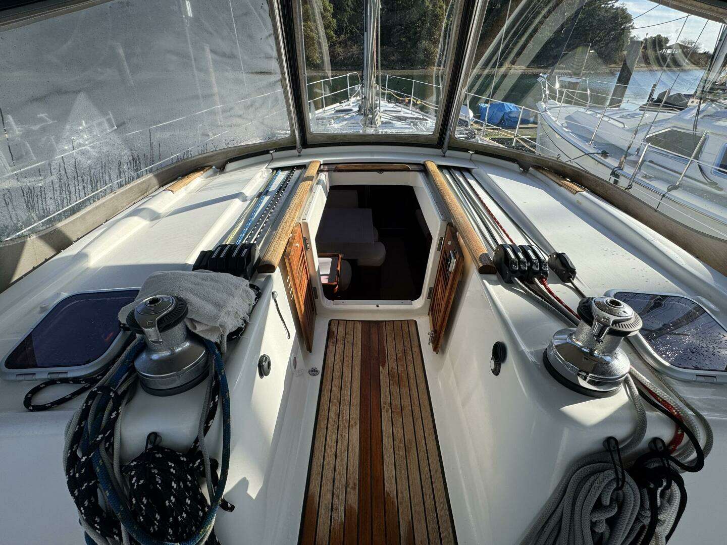 2009 Beneteau 49 - Image 8