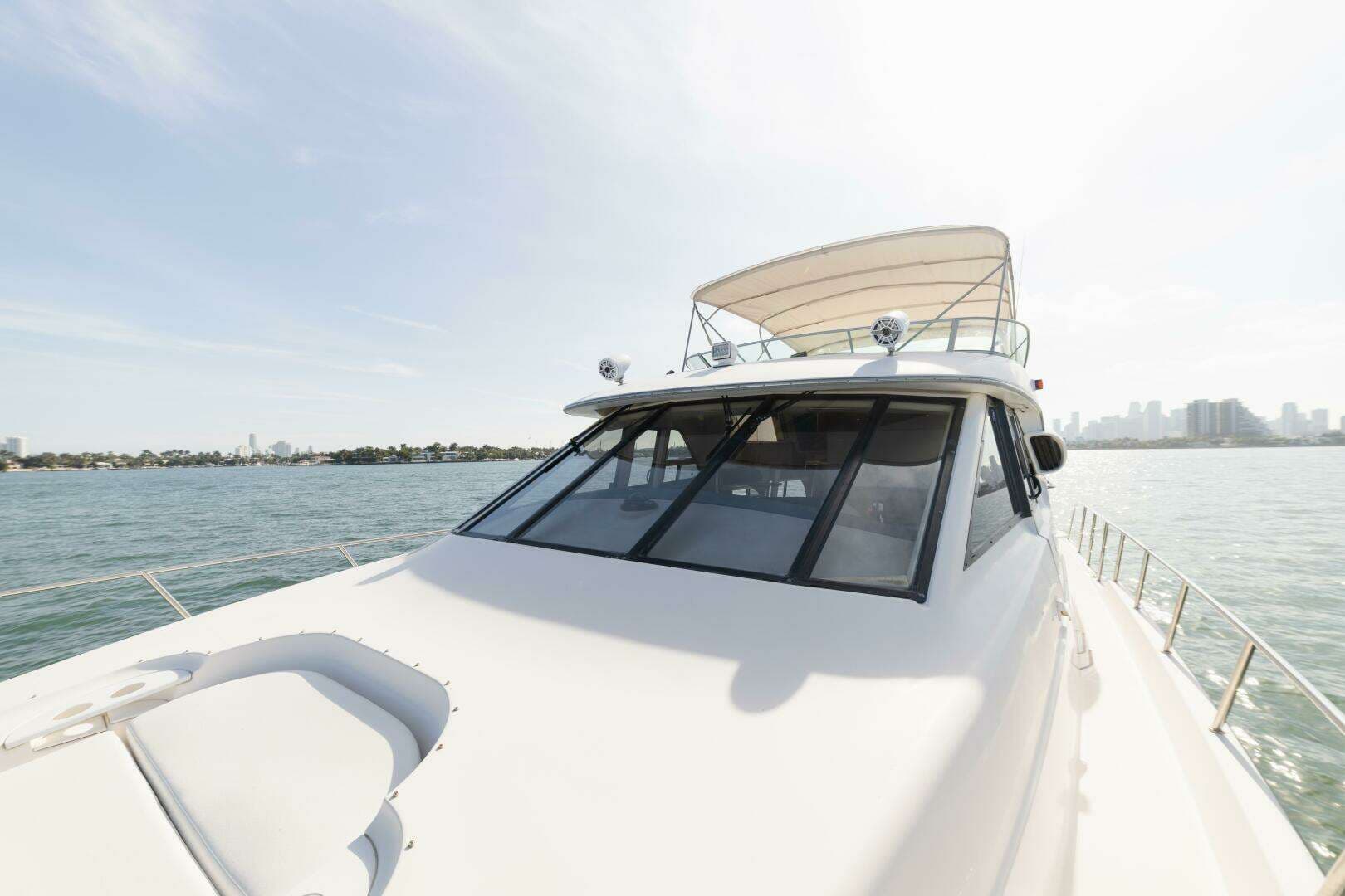 1999 Bayliner 5788 - Image 10