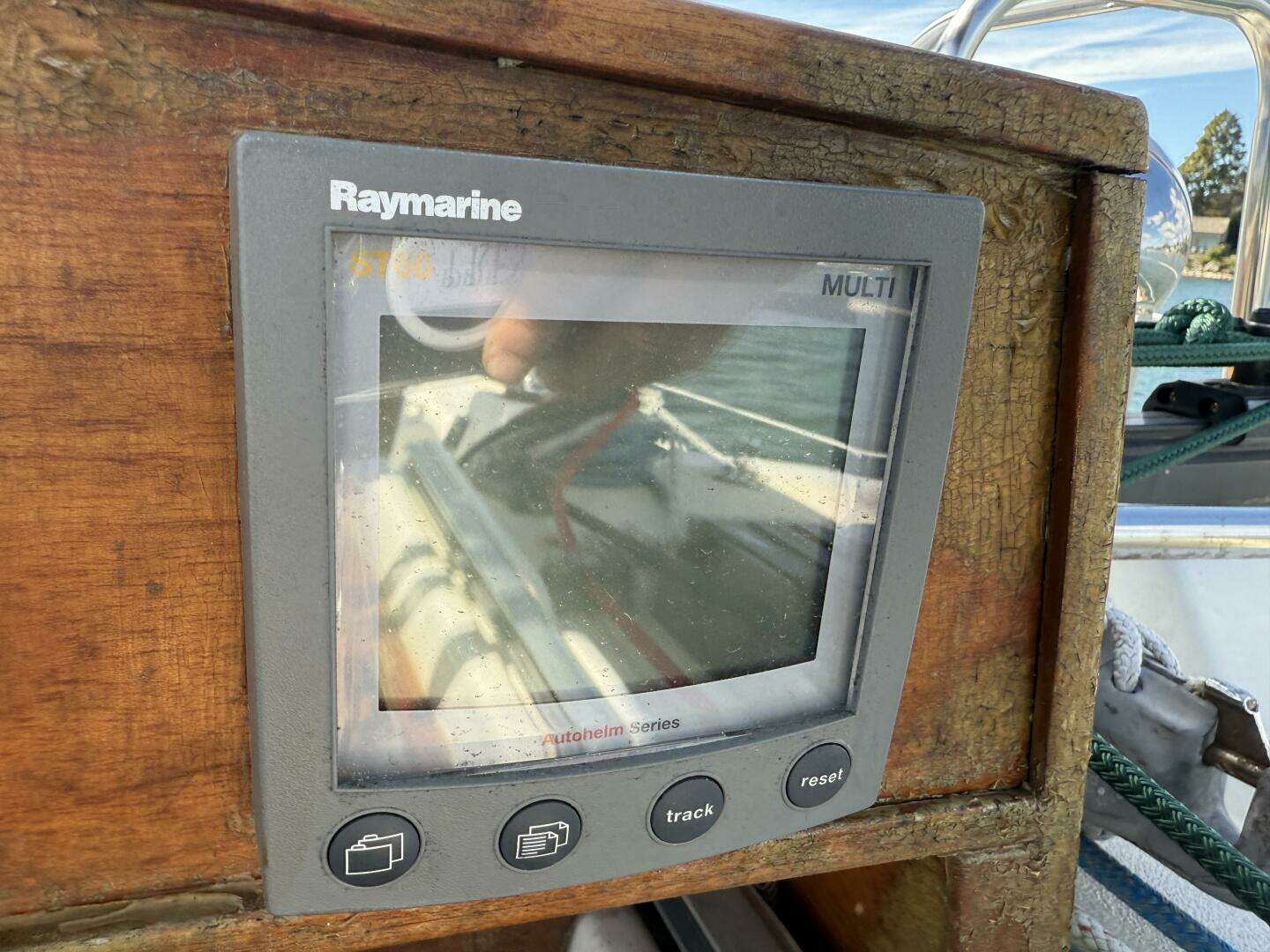 1997 Tartan 3800 - Image 27