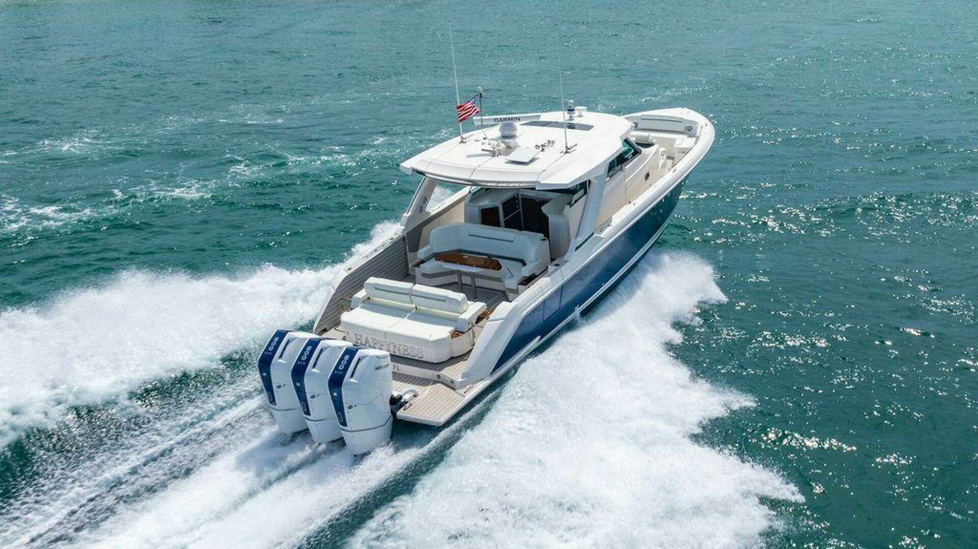 2025 Tiara Yachts 48 LS - Image 8