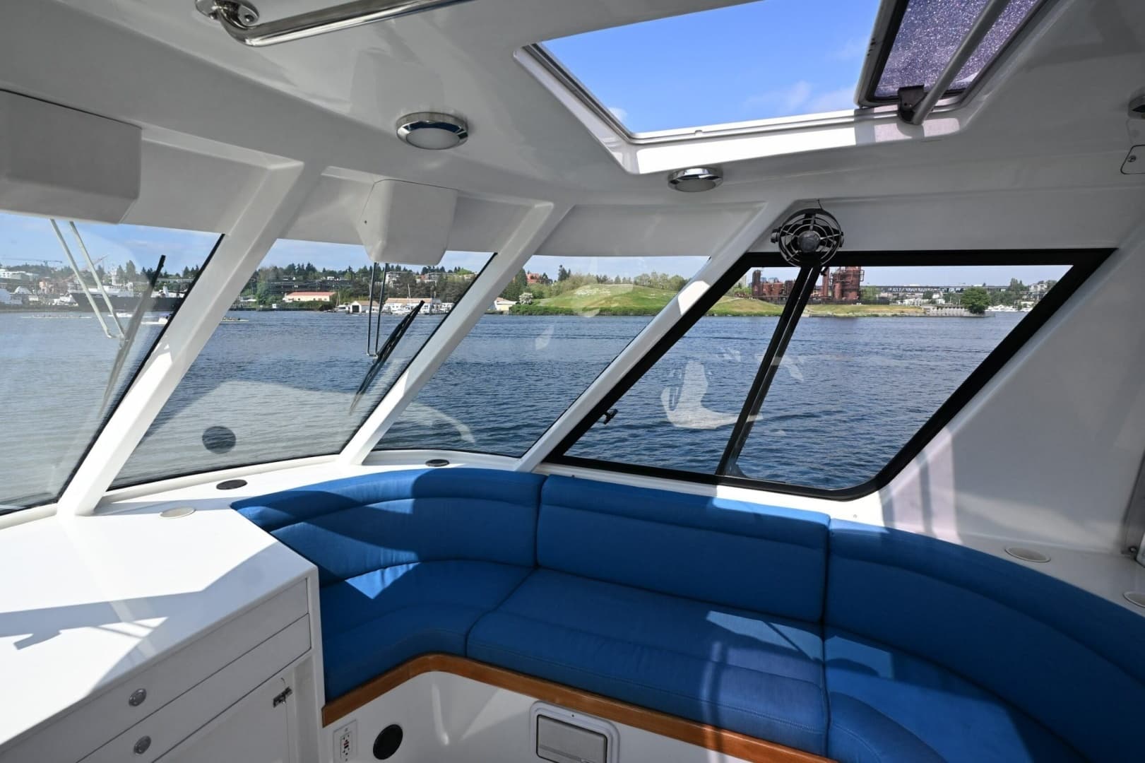 2002 Powercat 41.4 - Image 34