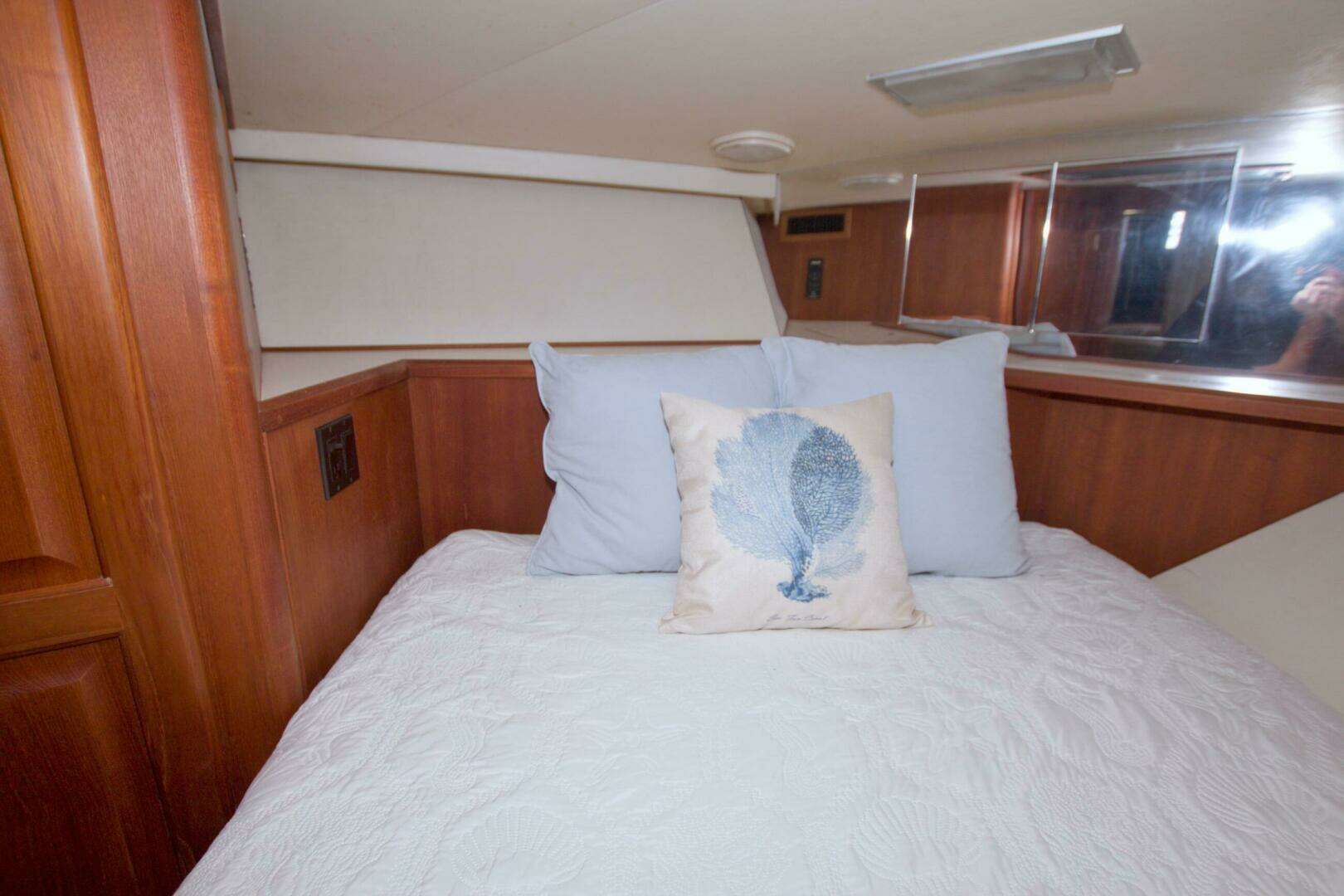 1990 Viking 53 Convertible - Image 73