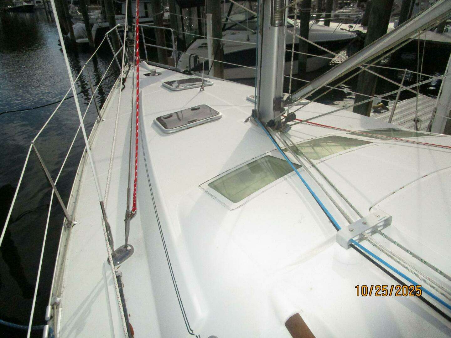 2007 Beneteau 373 - Image 11
