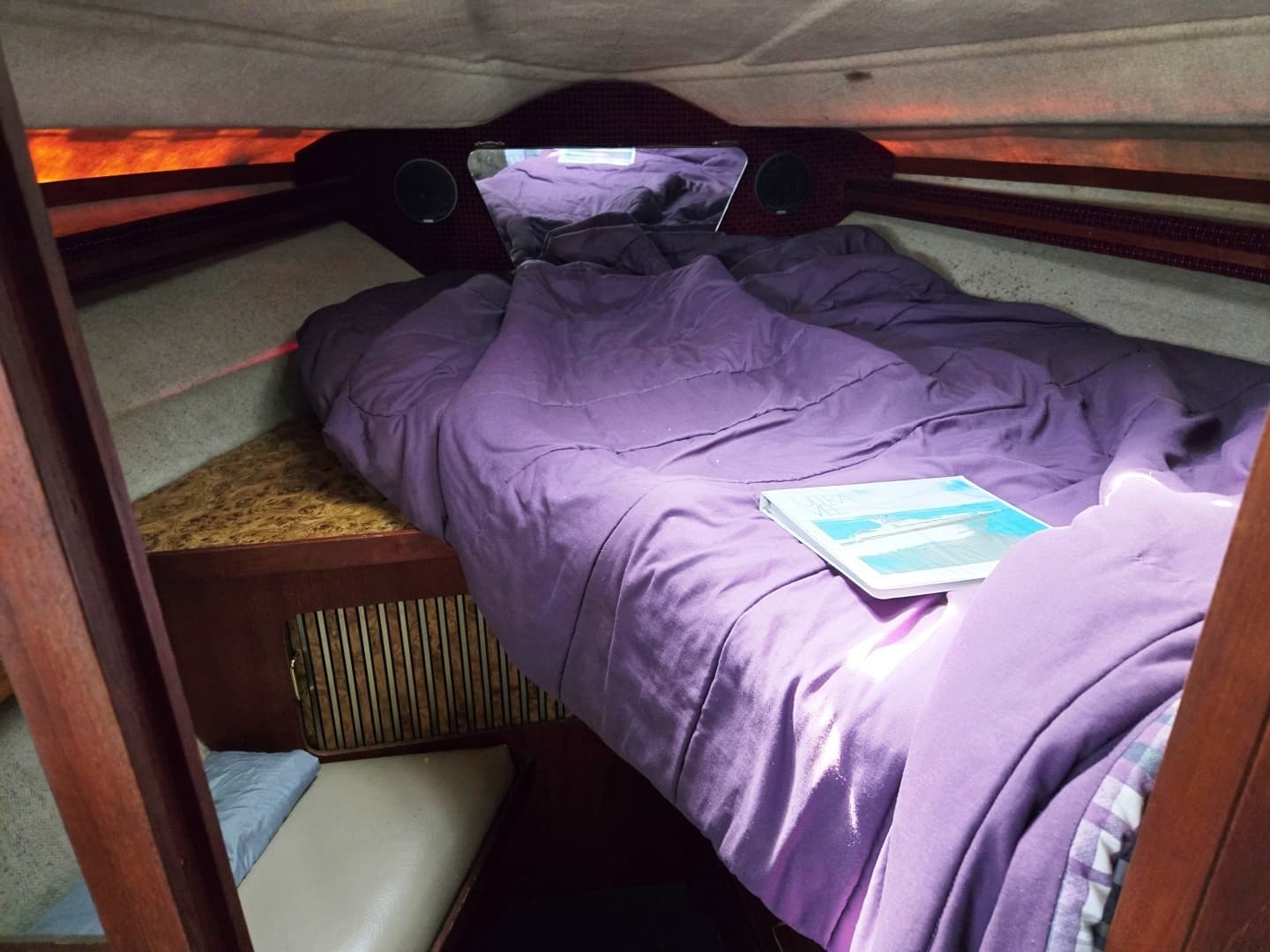 1984 Cruisers Yachts Ultra Vee 336 - Image 18