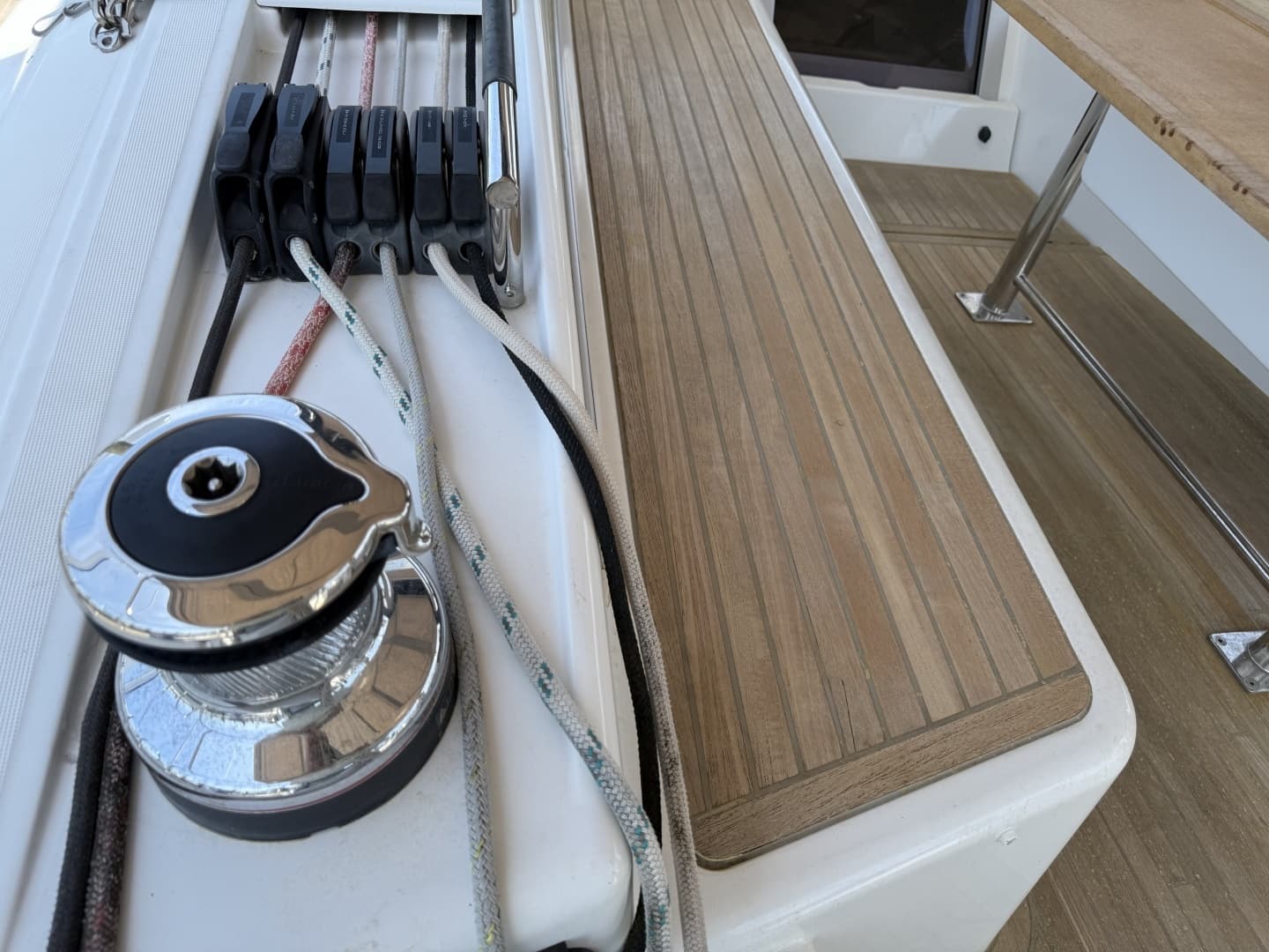 2016 Beneteau Oceanis 60 - Image 40
