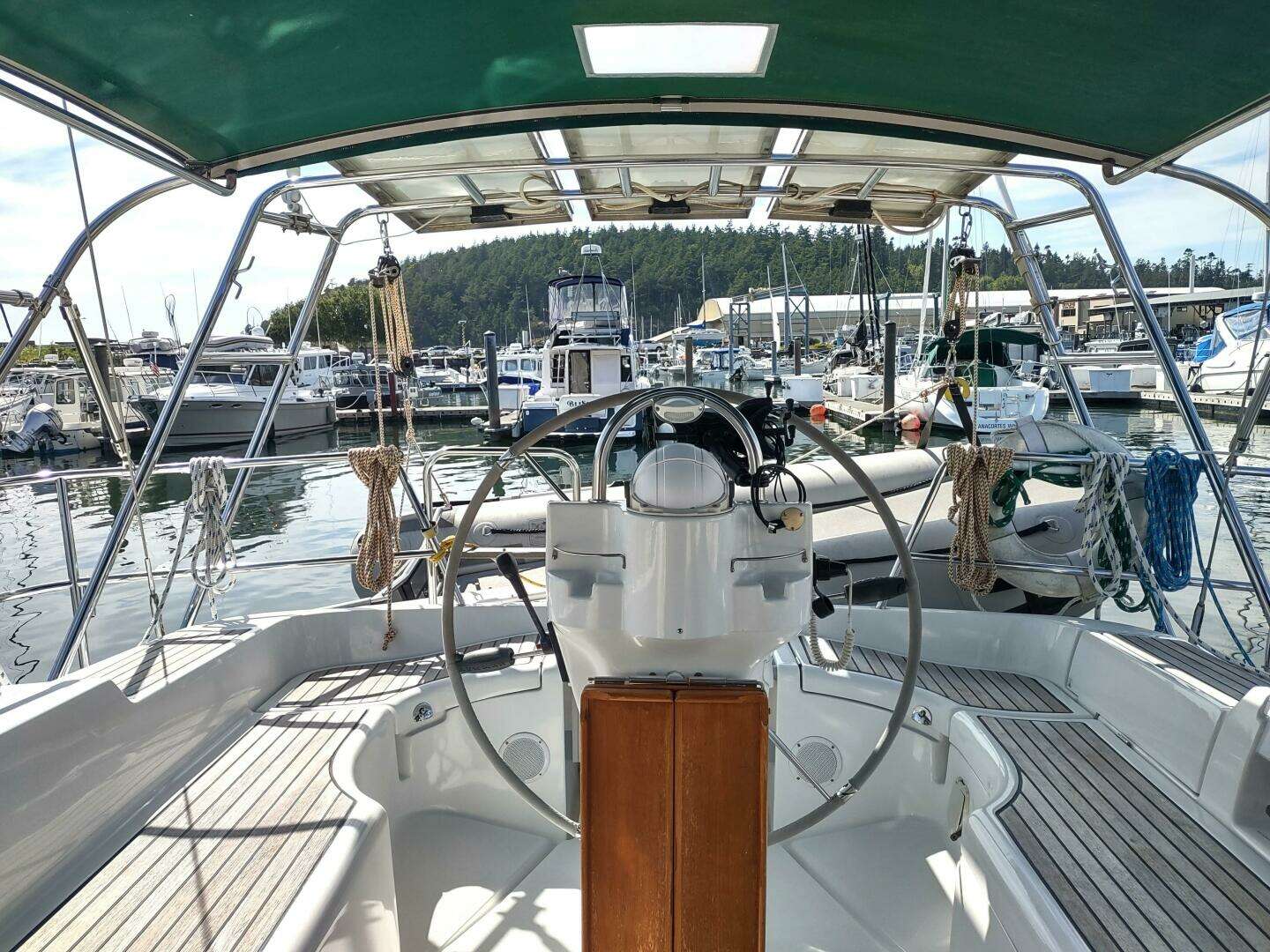 2004 Beneteau 393 - Image 35