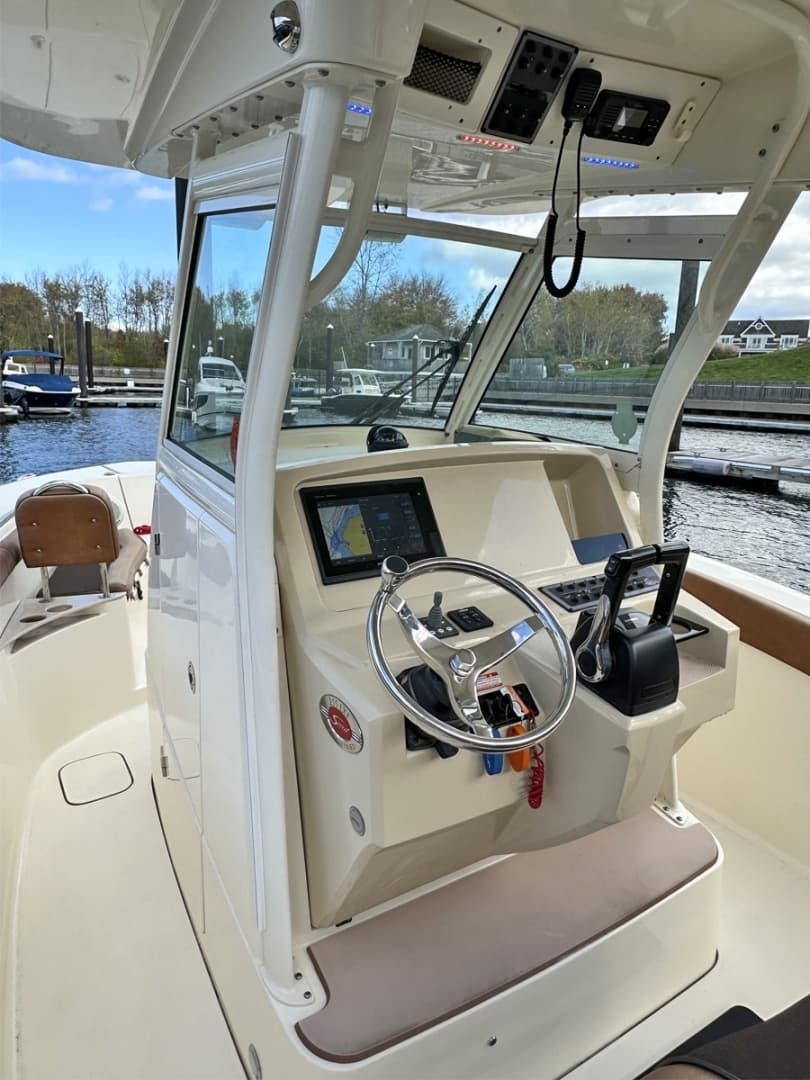 2017 Scout 255 LXF - Image 12