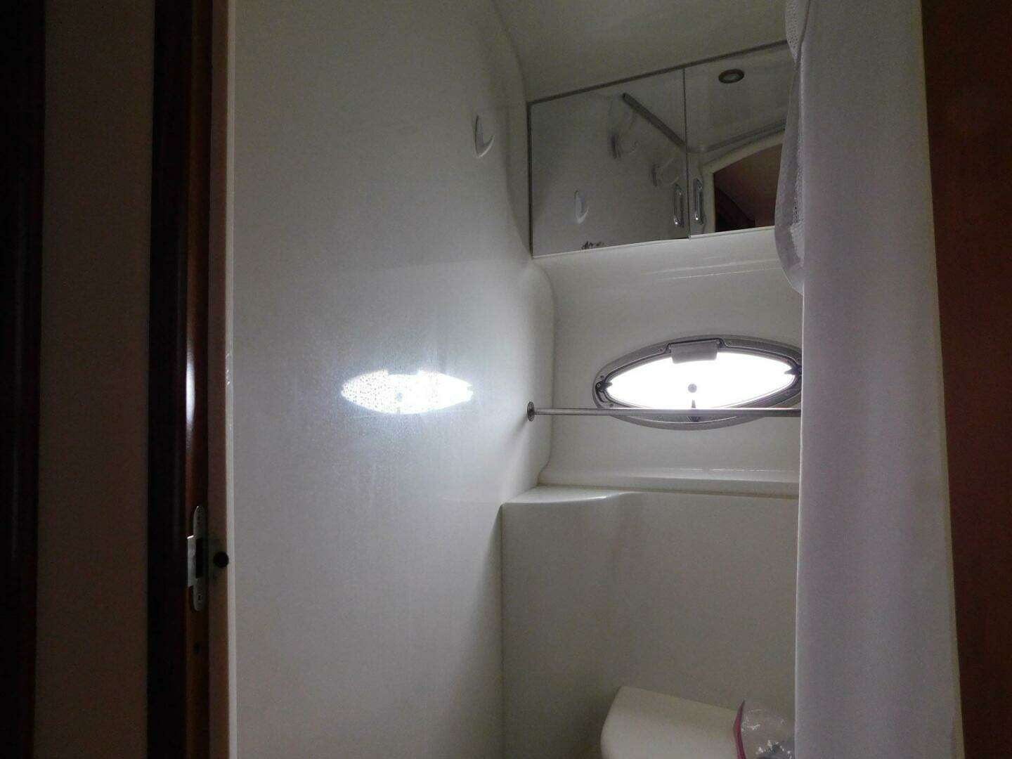 2003 Carver 44 CPMY - Image 54